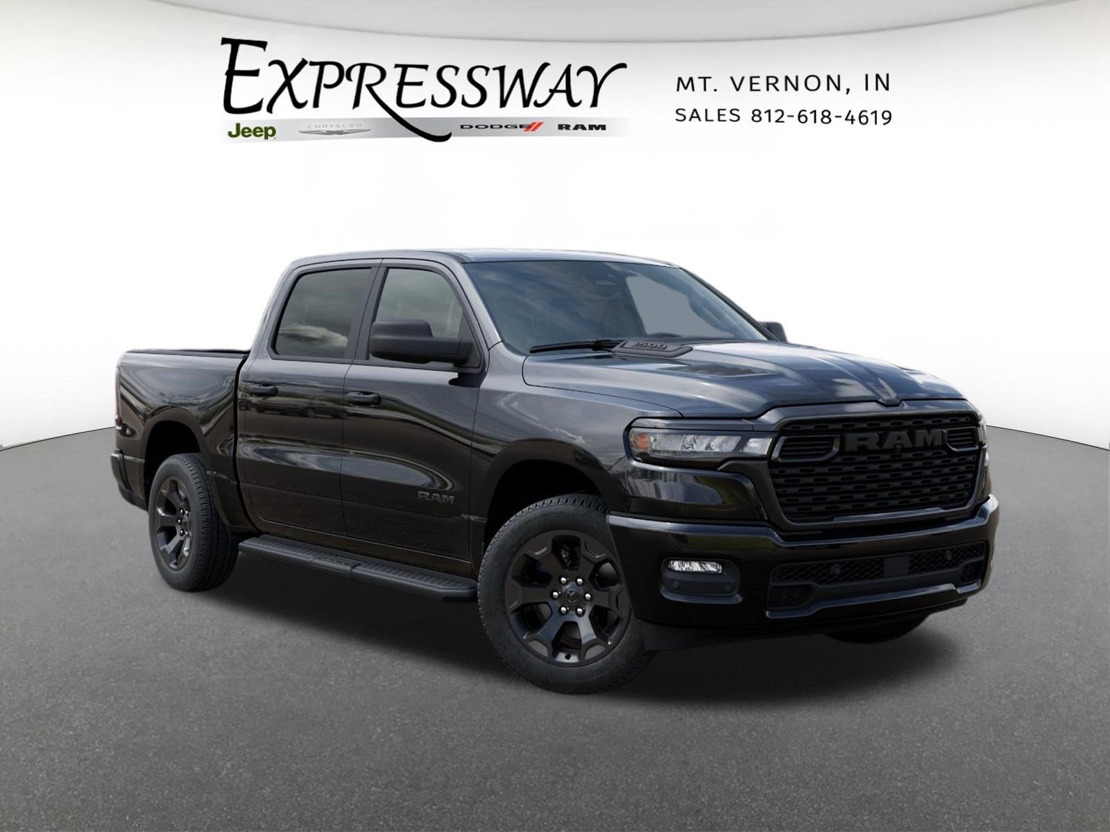 2026 RAM 1500 Express 4x4 Crew Cab 5'7 Box