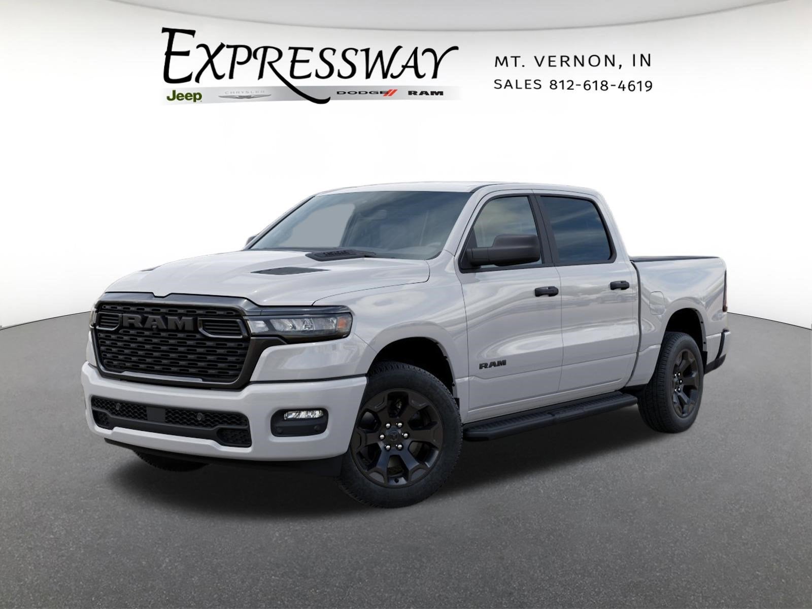 2026 RAM 1500 Express 4x4 Crew Cab 5'7 Box