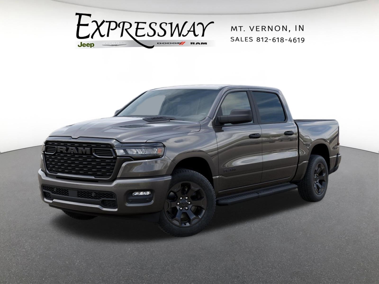 2026 RAM 1500 Express 4x4 Crew Cab 5'7 Box