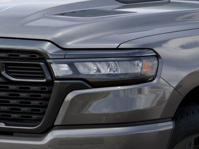 2026 RAM 1500 Express 4x4 Crew Cab 5'7 Box