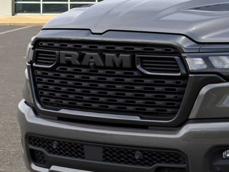2026 RAM 1500 Express 4x4 Crew Cab 5'7 Box