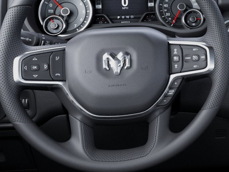 2026 RAM 1500 Express 4x4 Crew Cab 5'7 Box