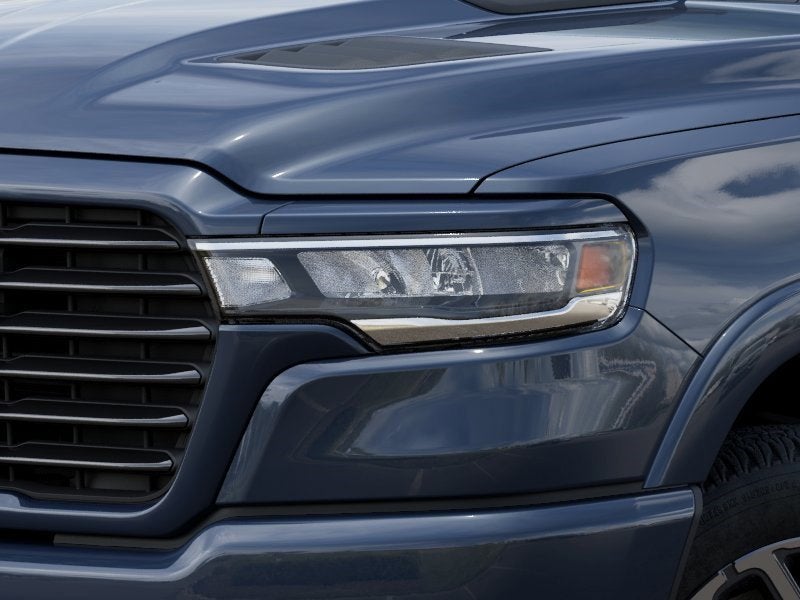 2026 RAM 1500 Laramie 4x4 Crew Cab 5'7 Box