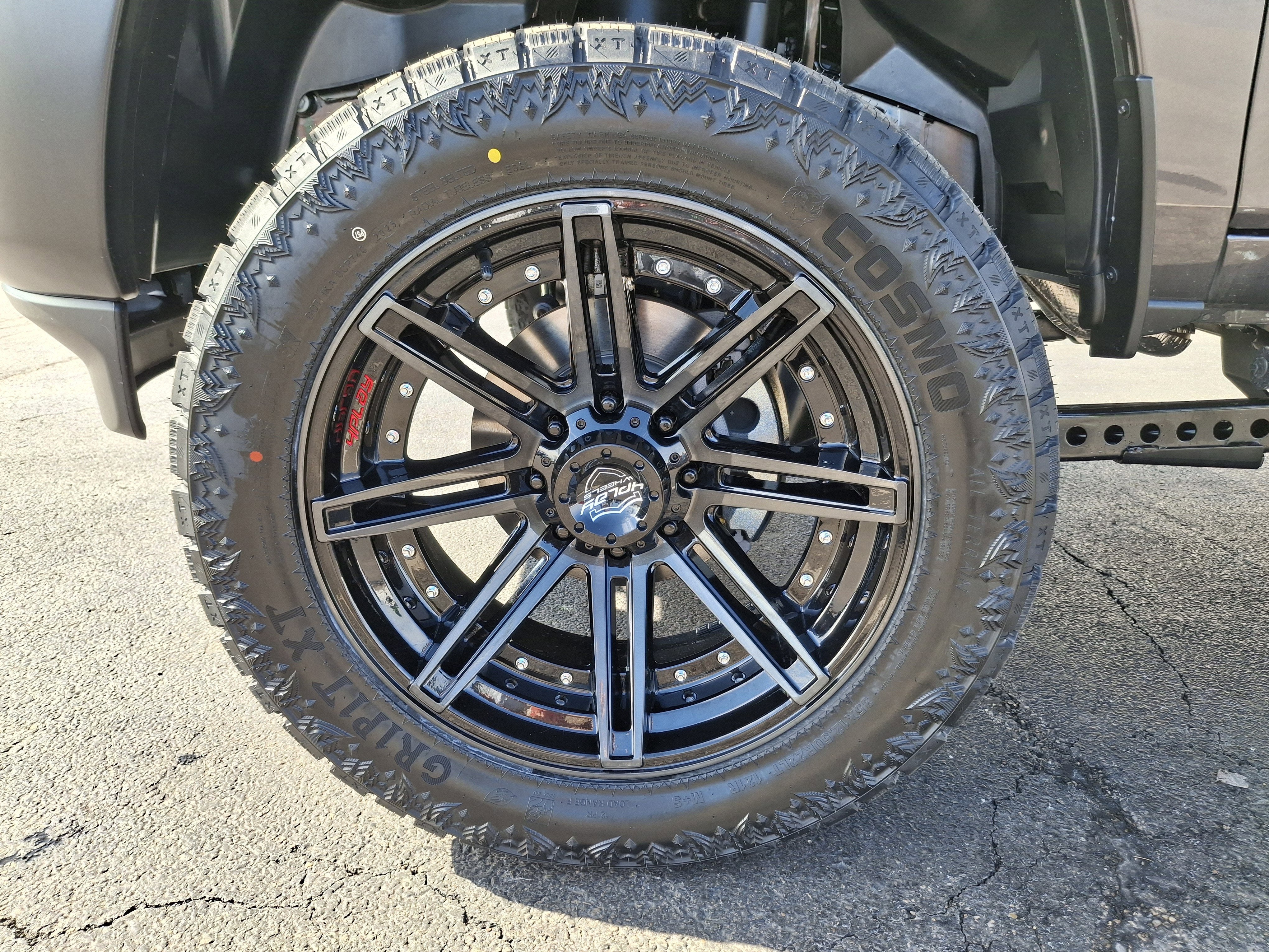 2026 RAM 2500 Tradesman 4x4 Crew Cab 6'4 Box