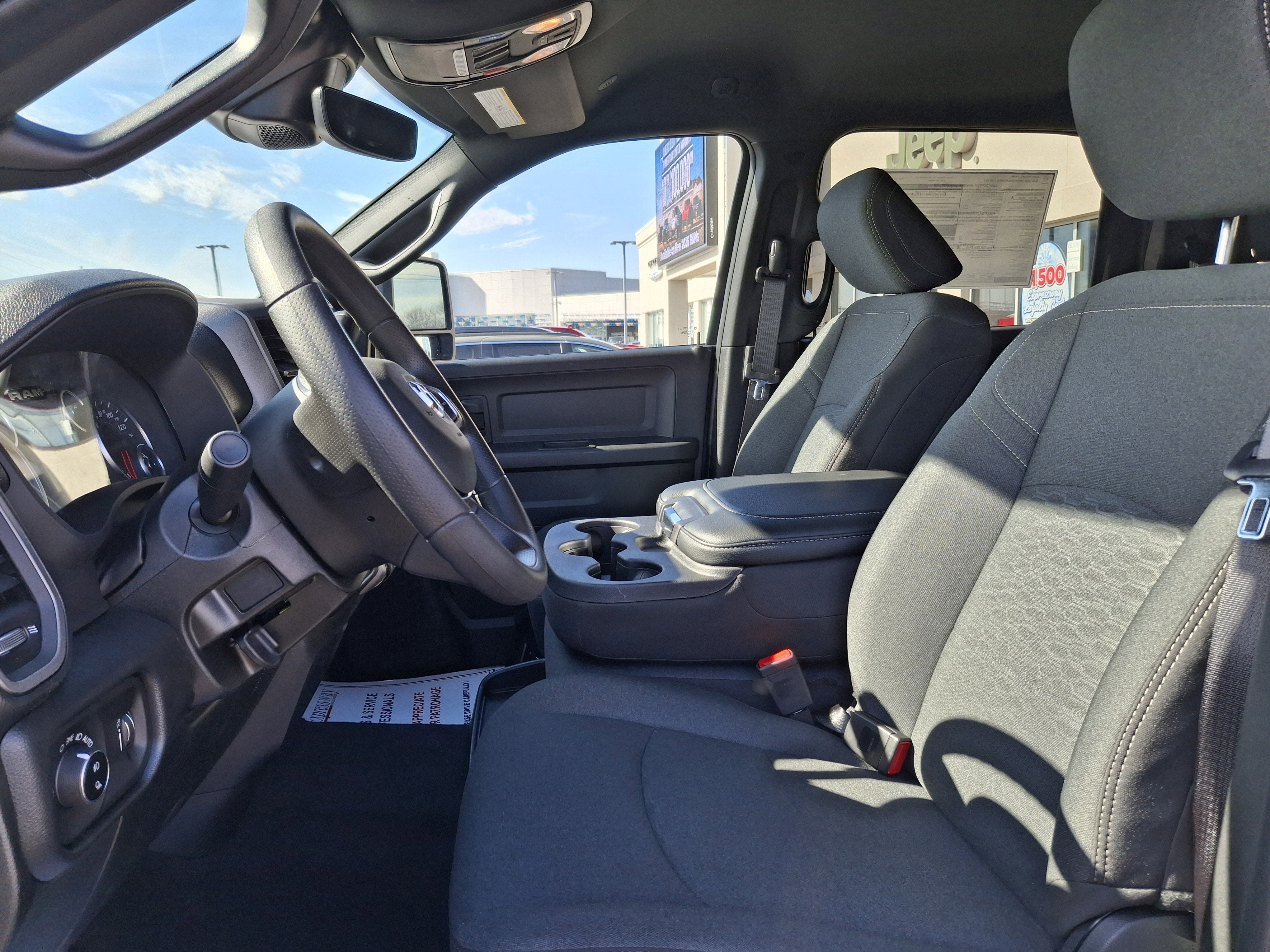 2026 RAM 2500 Tradesman 4x4 Crew Cab 6'4 Box