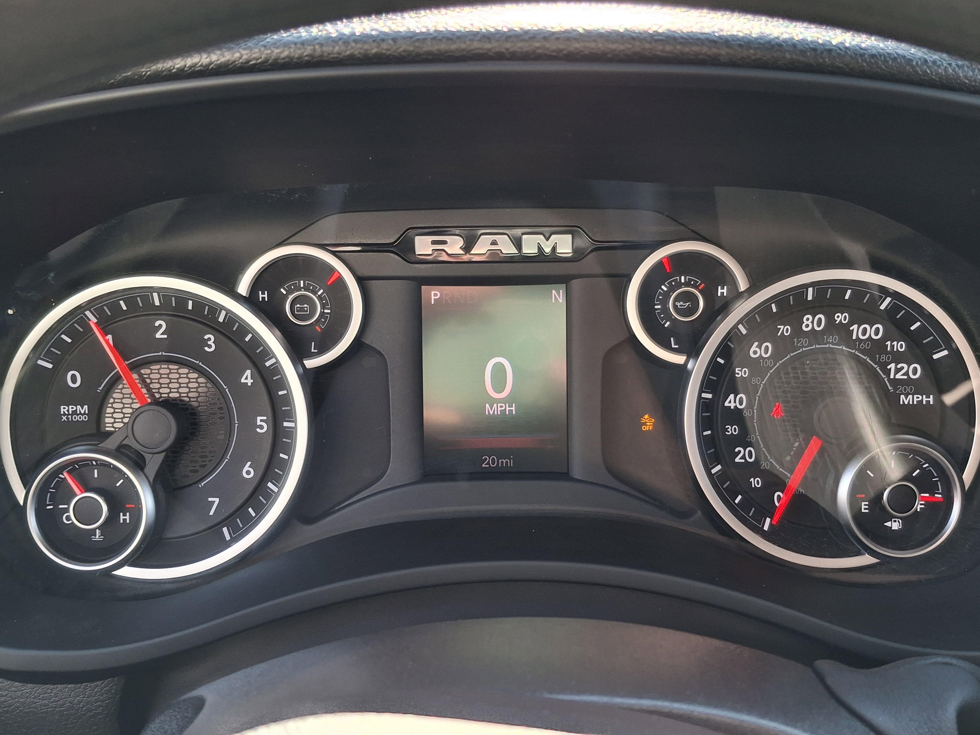 2026 RAM 2500 Tradesman 4x4 Crew Cab 6'4 Box