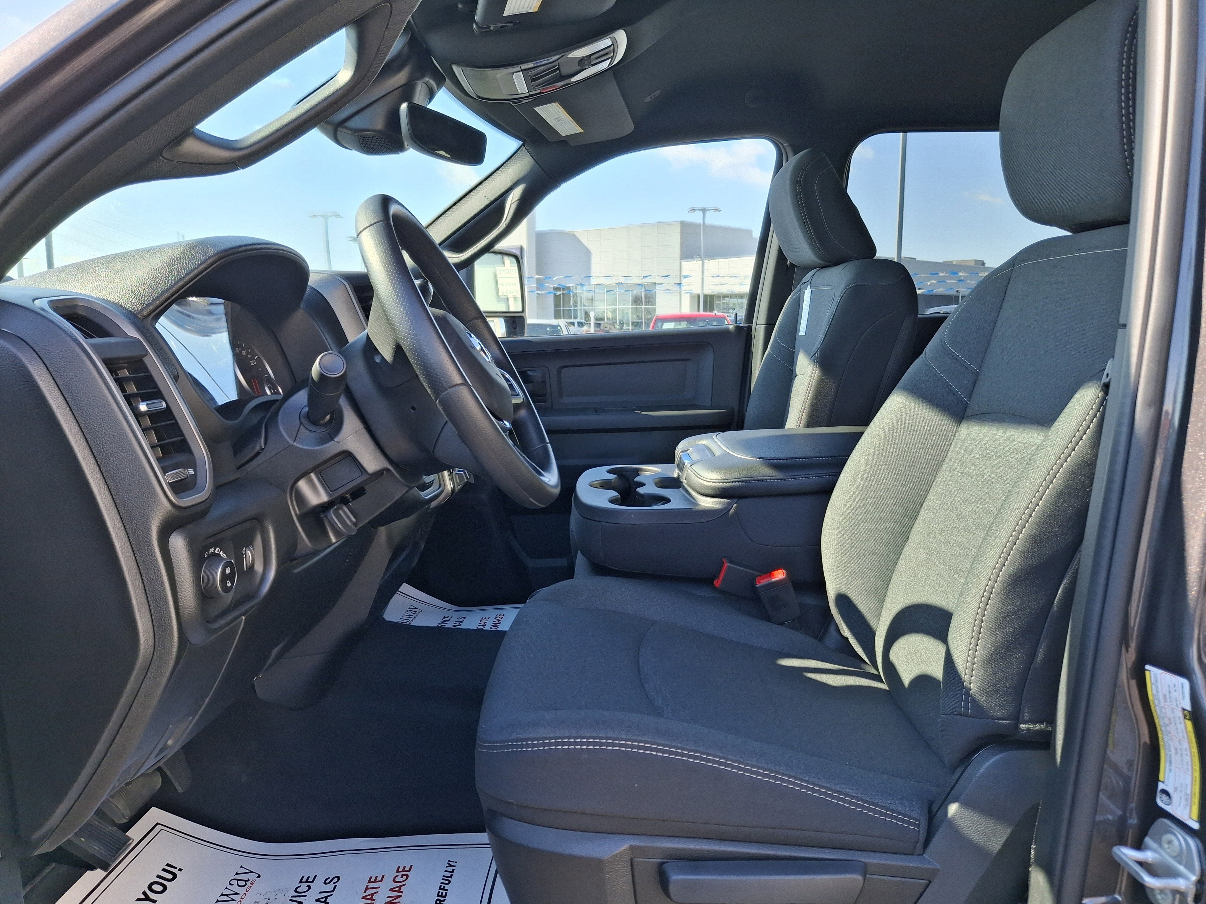 2026 RAM 2500 Tradesman 4x4 Crew Cab 6'4 Box