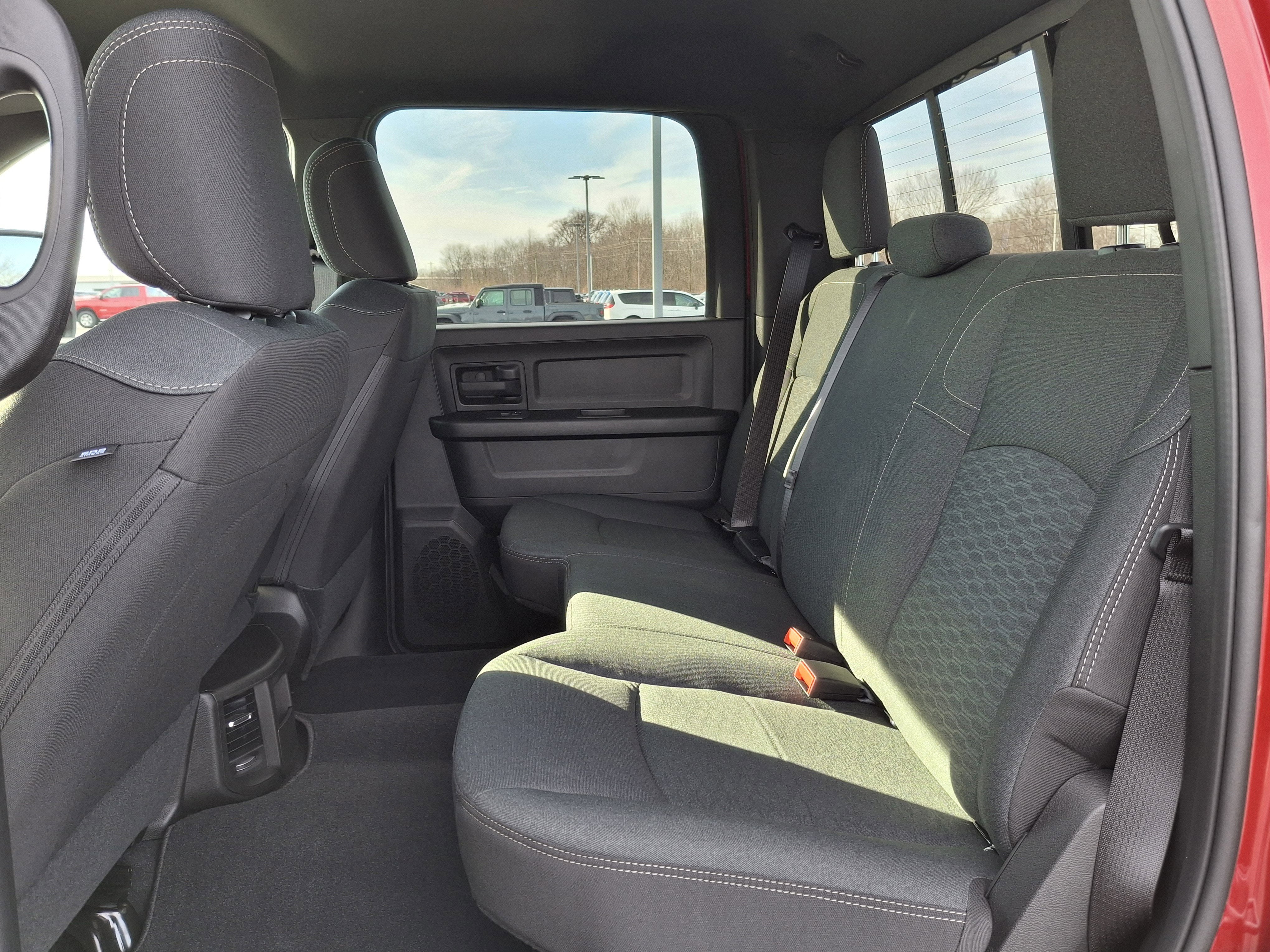 2026 RAM 2500 Tradesman 4x4 Crew Cab 6'4 Box