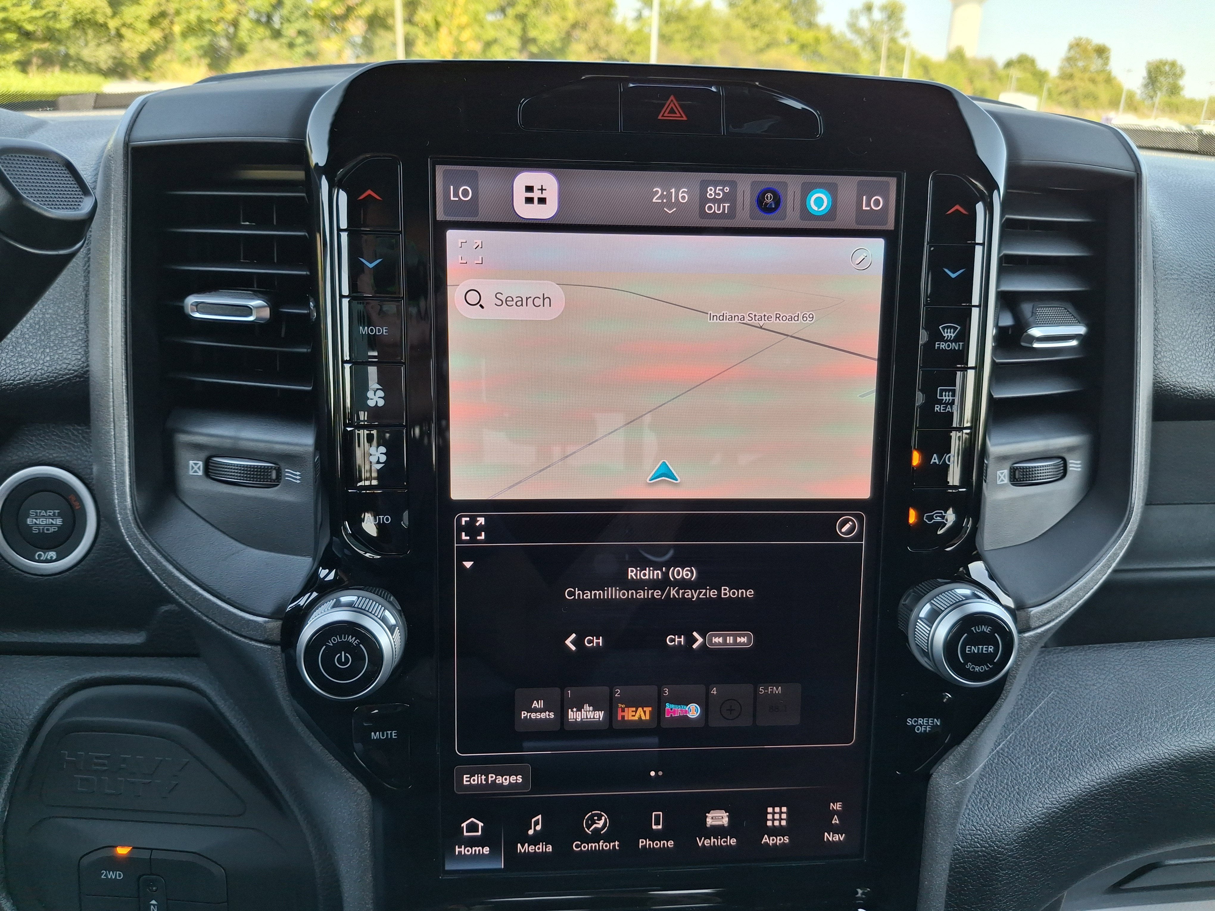 2026 RAM 2500 Tradesman 4x4 Crew Cab 6'4 Box