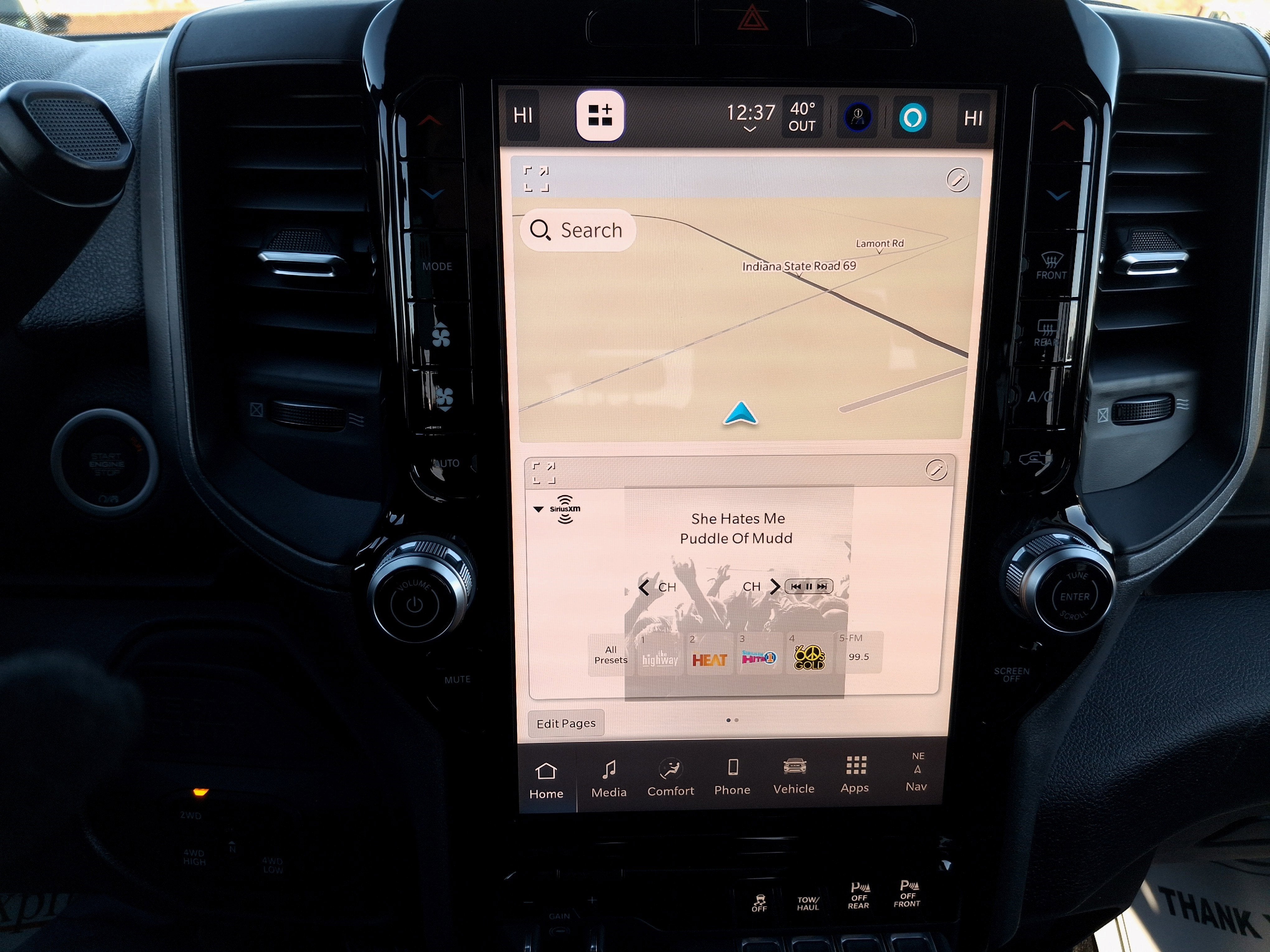 2026 RAM 2500 Tradesman 4x4 Crew Cab 6'4 Box