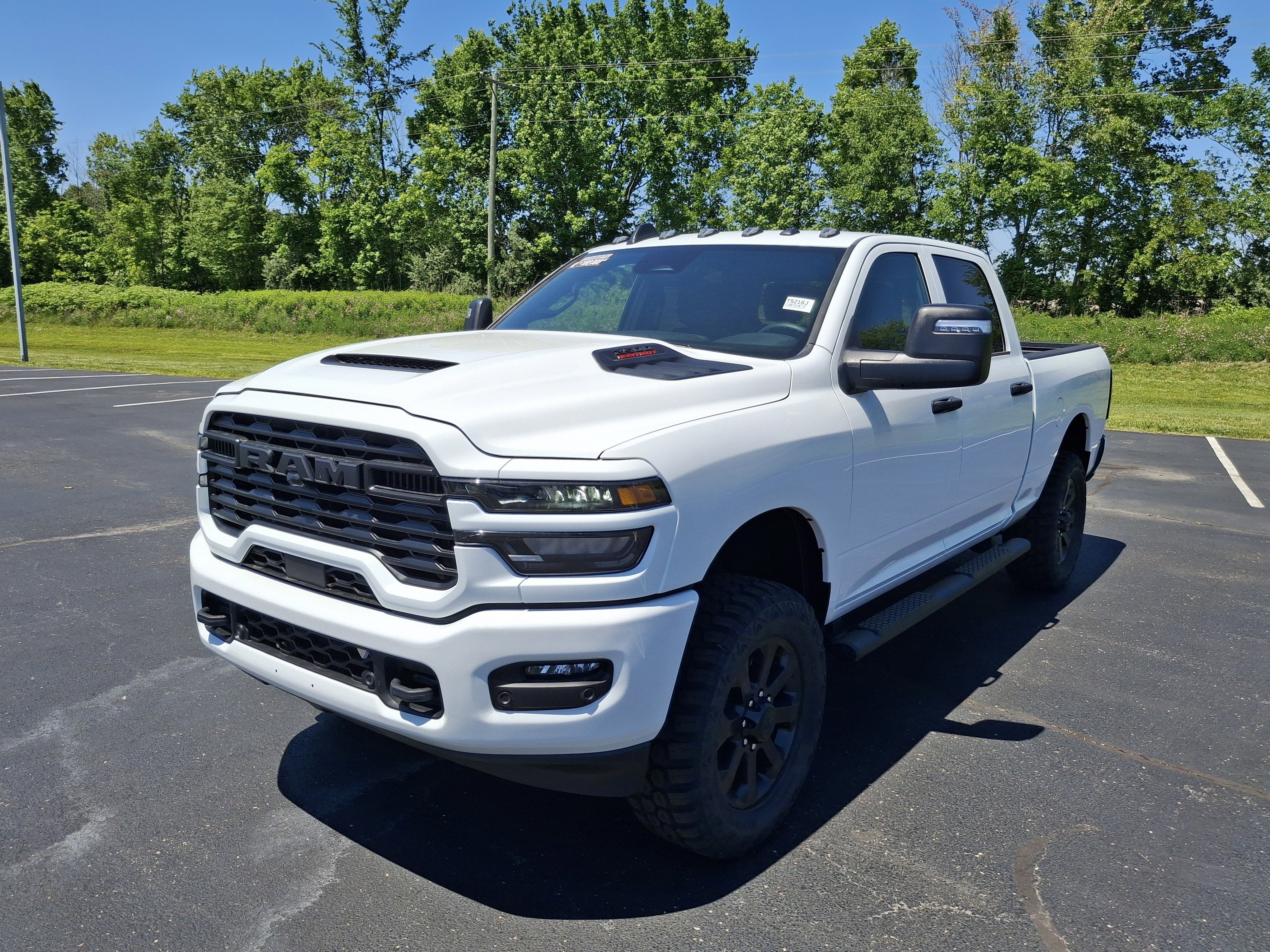 2026 RAM 2500 Black Express 4x4 Crew Cab 6'4 Box