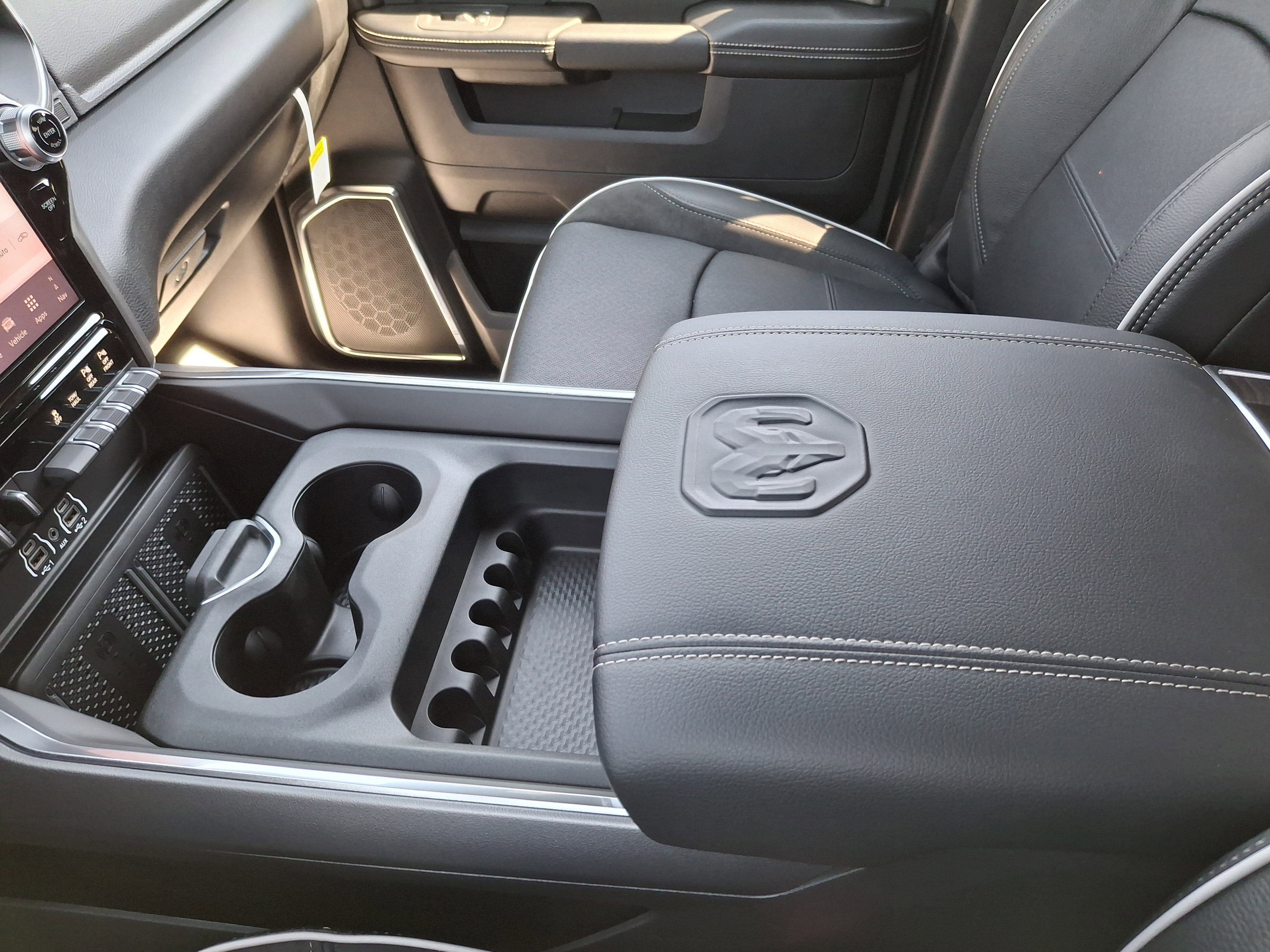 2026 RAM 2500 Laramie 4x4 Crew Cab 6'4 Box