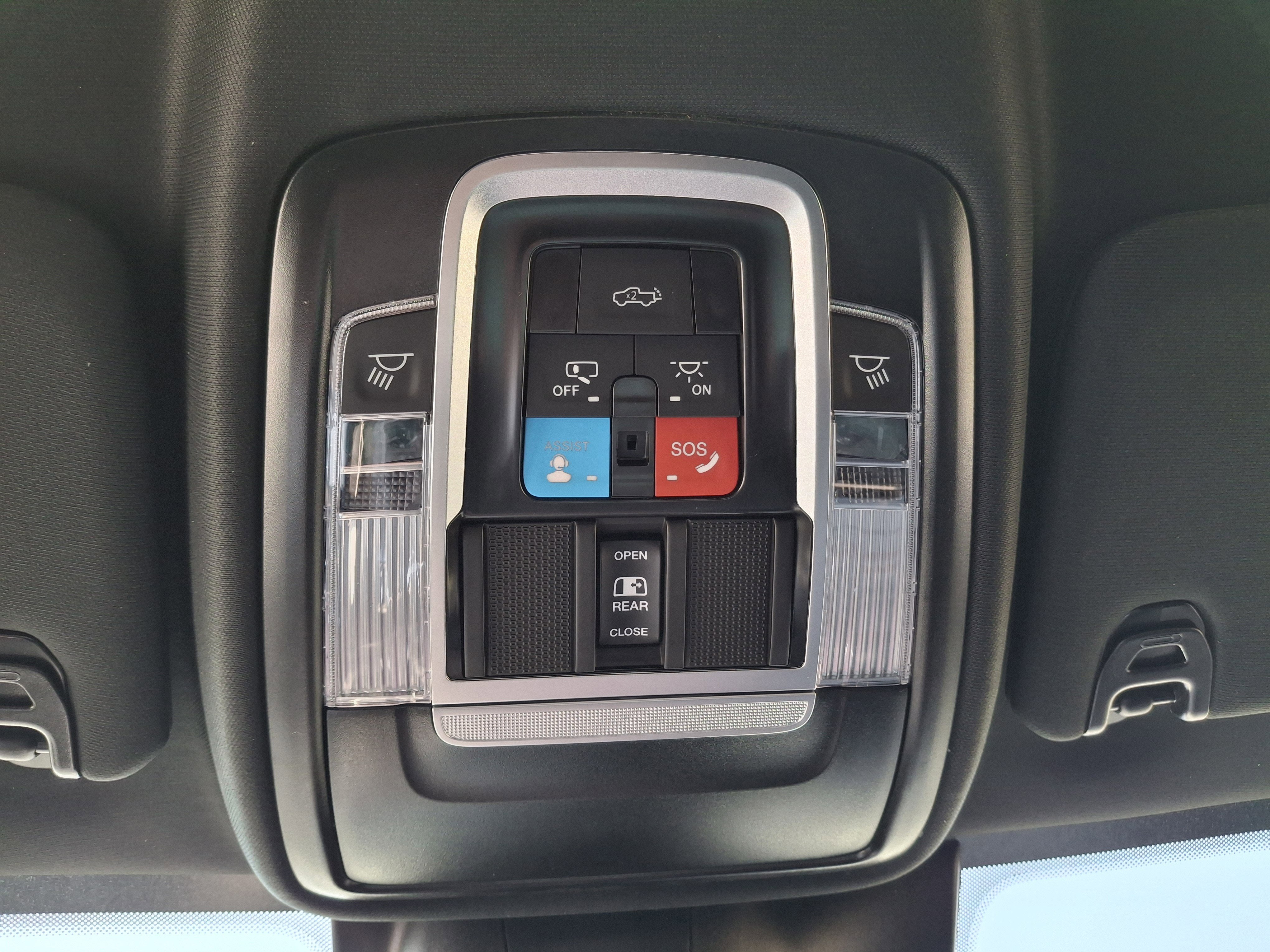 2026 RAM 2500 Laramie 4x4 Crew Cab 6'4 Box