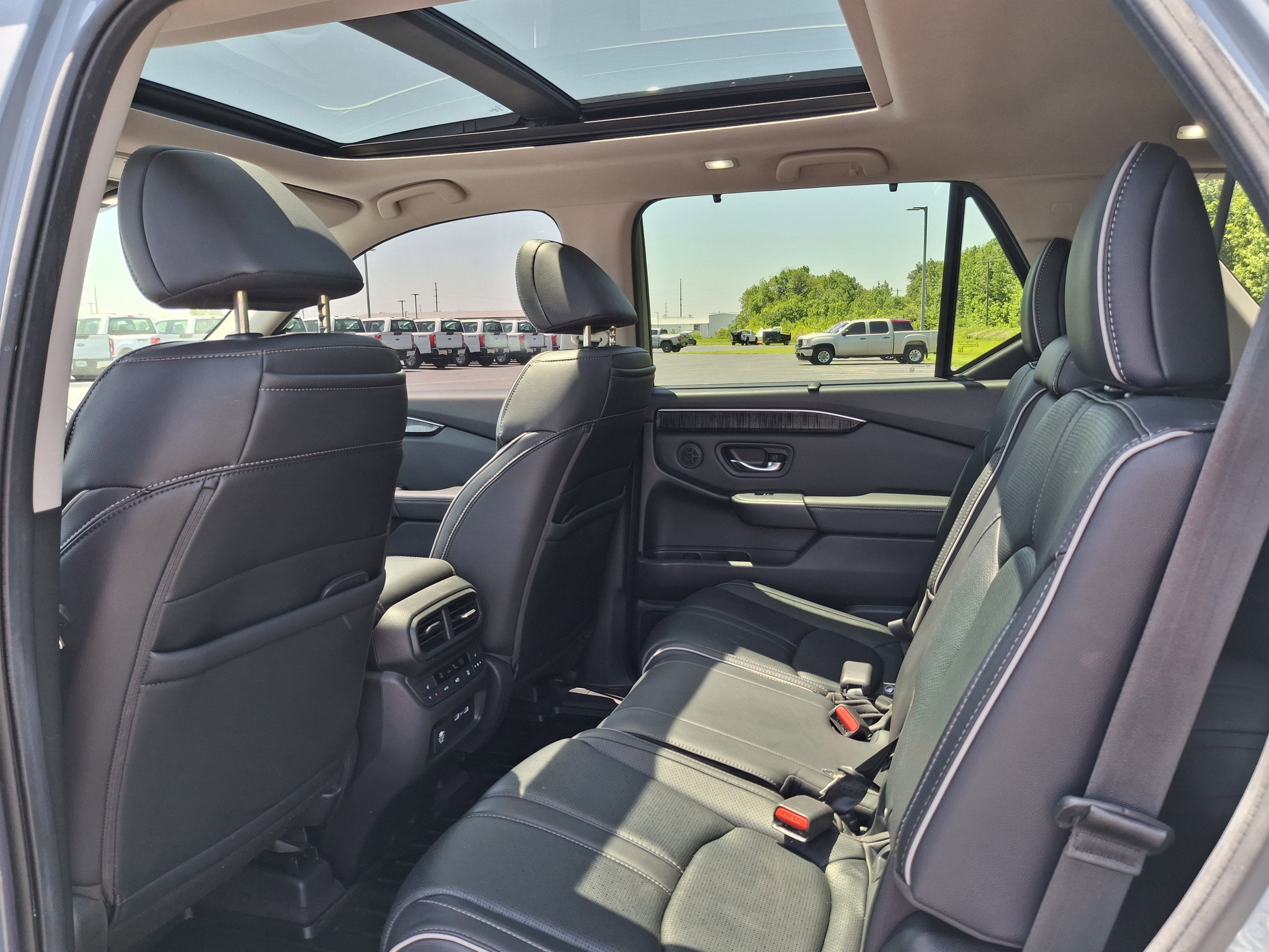 2023 Honda Pilot Elite