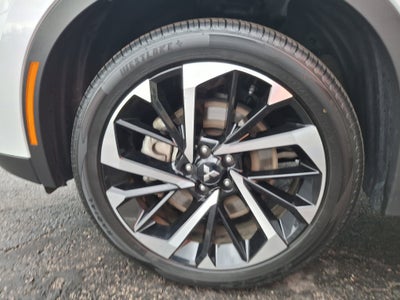 2024 Mitsubishi Outlander Base