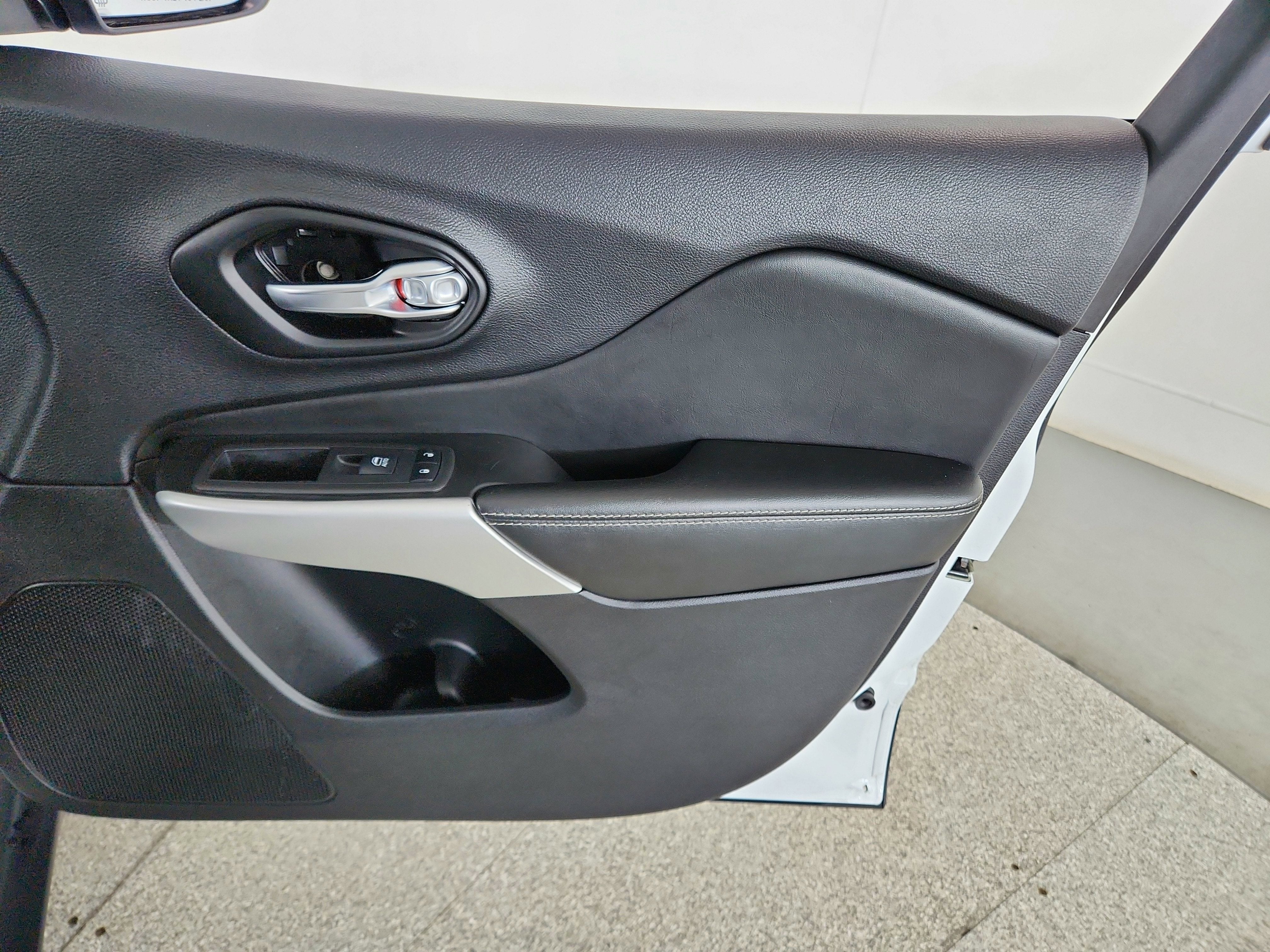 2022 Jeep Cherokee X