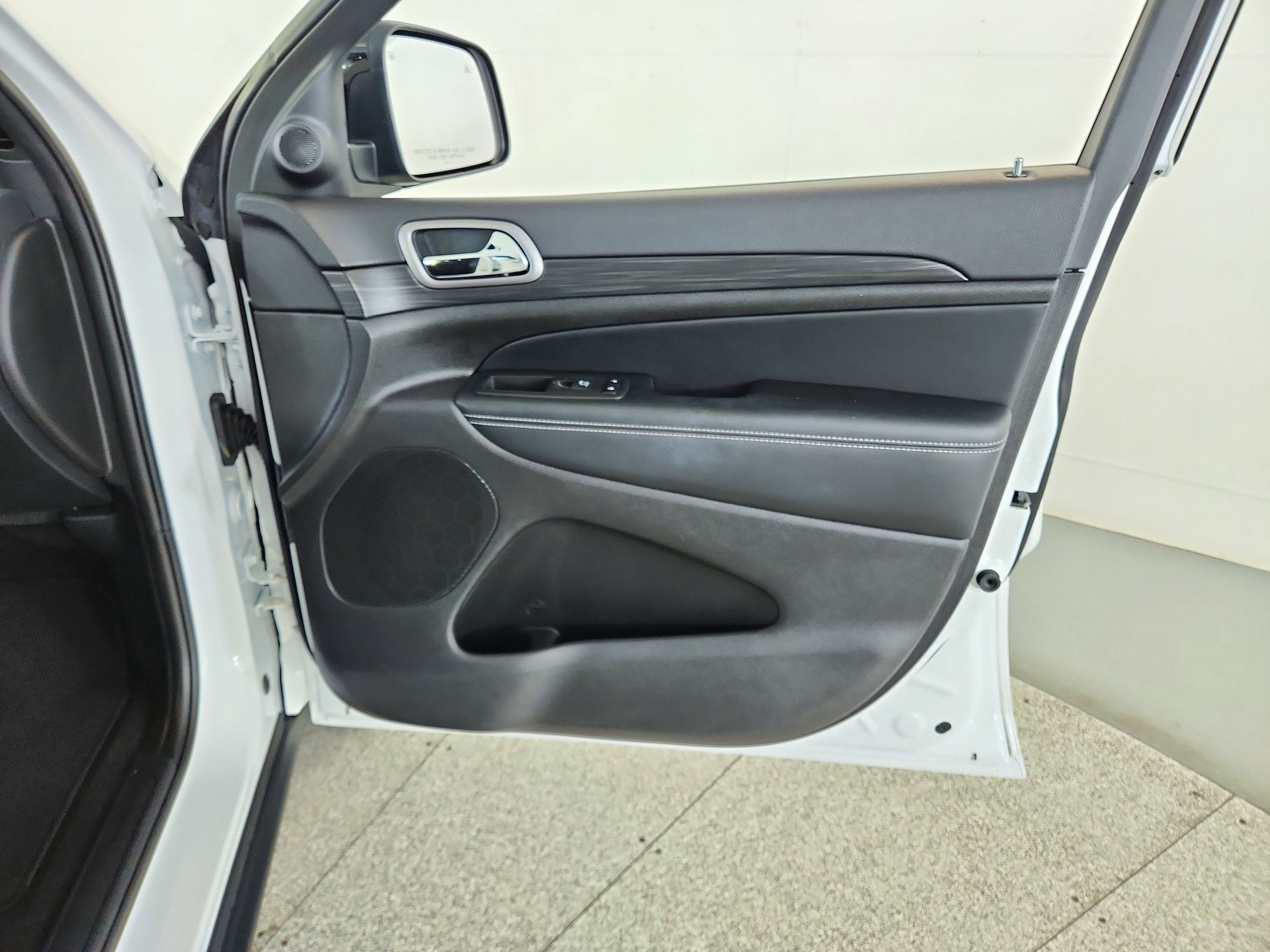 2021 Jeep Grand Cherokee Freedom