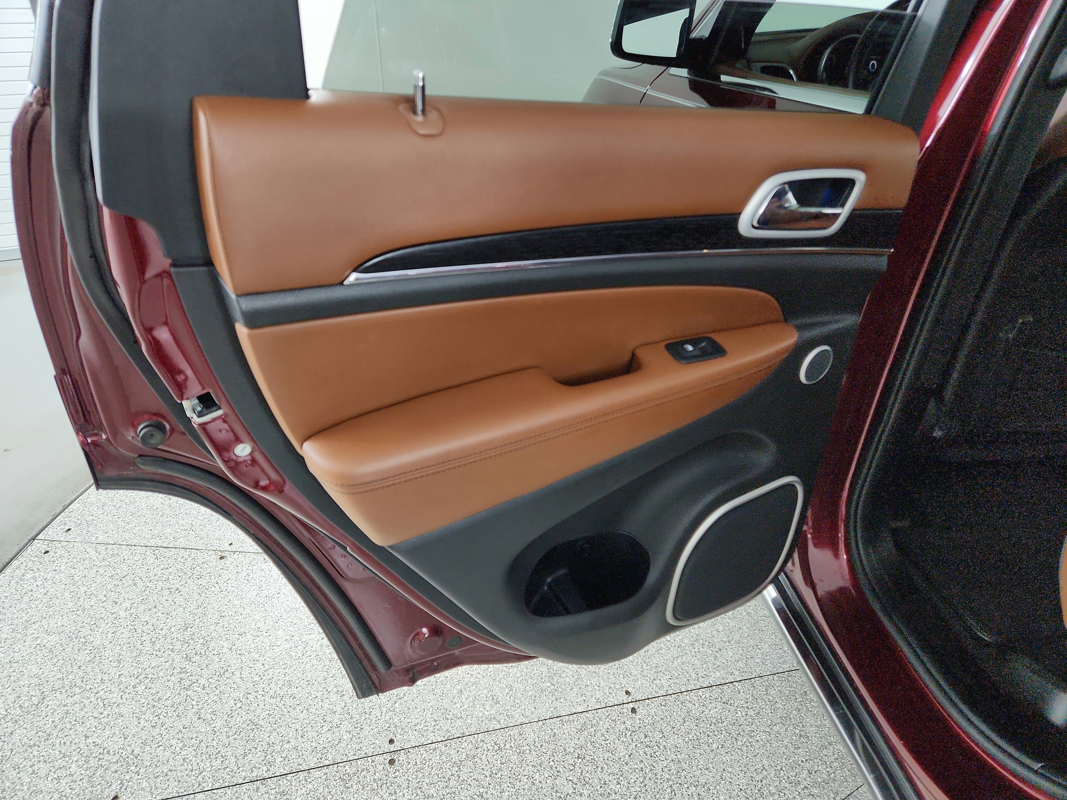 2019 Jeep Grand Cherokee Summit