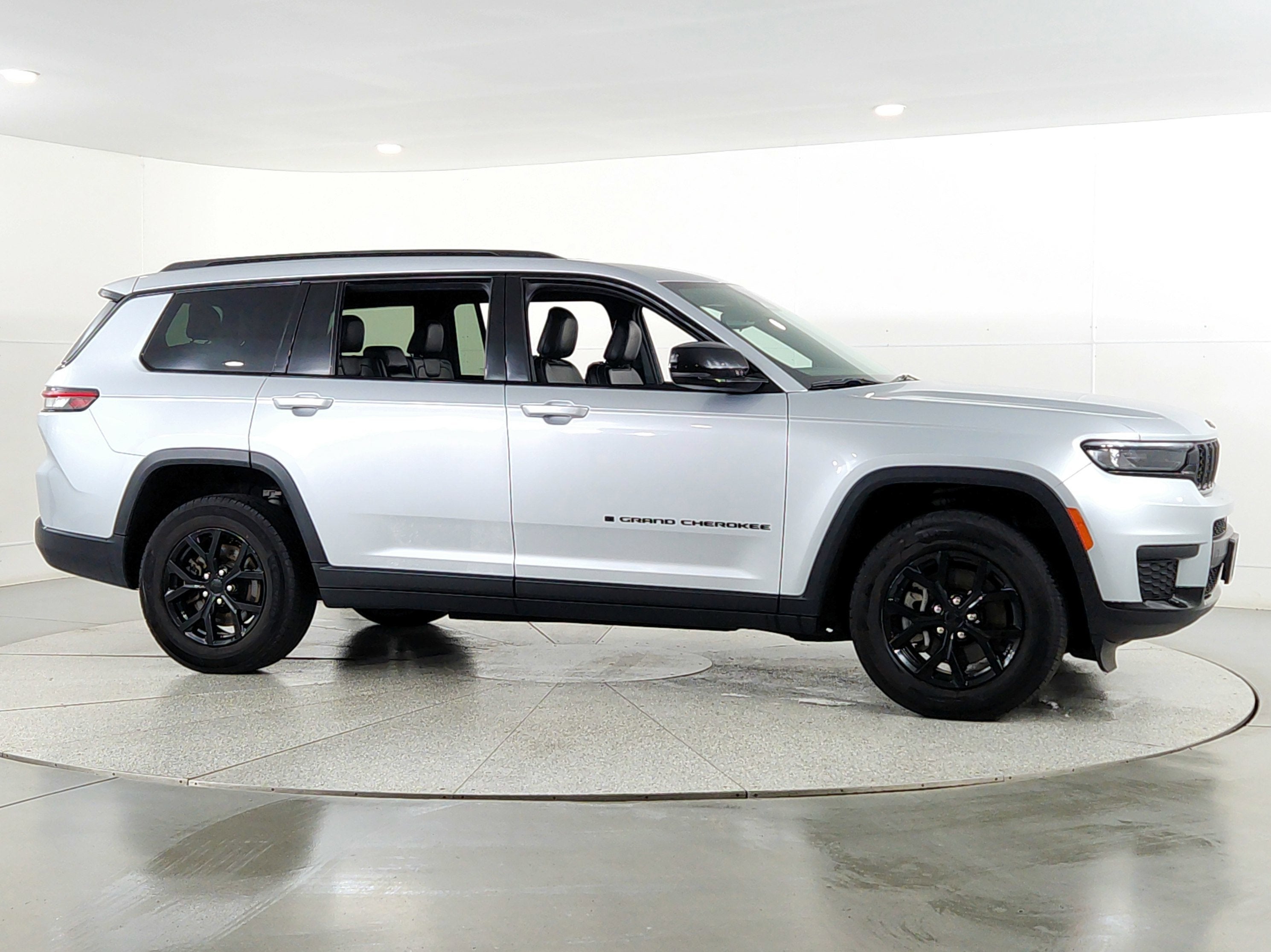 2024 Jeep Grand Cherokee L Altitude