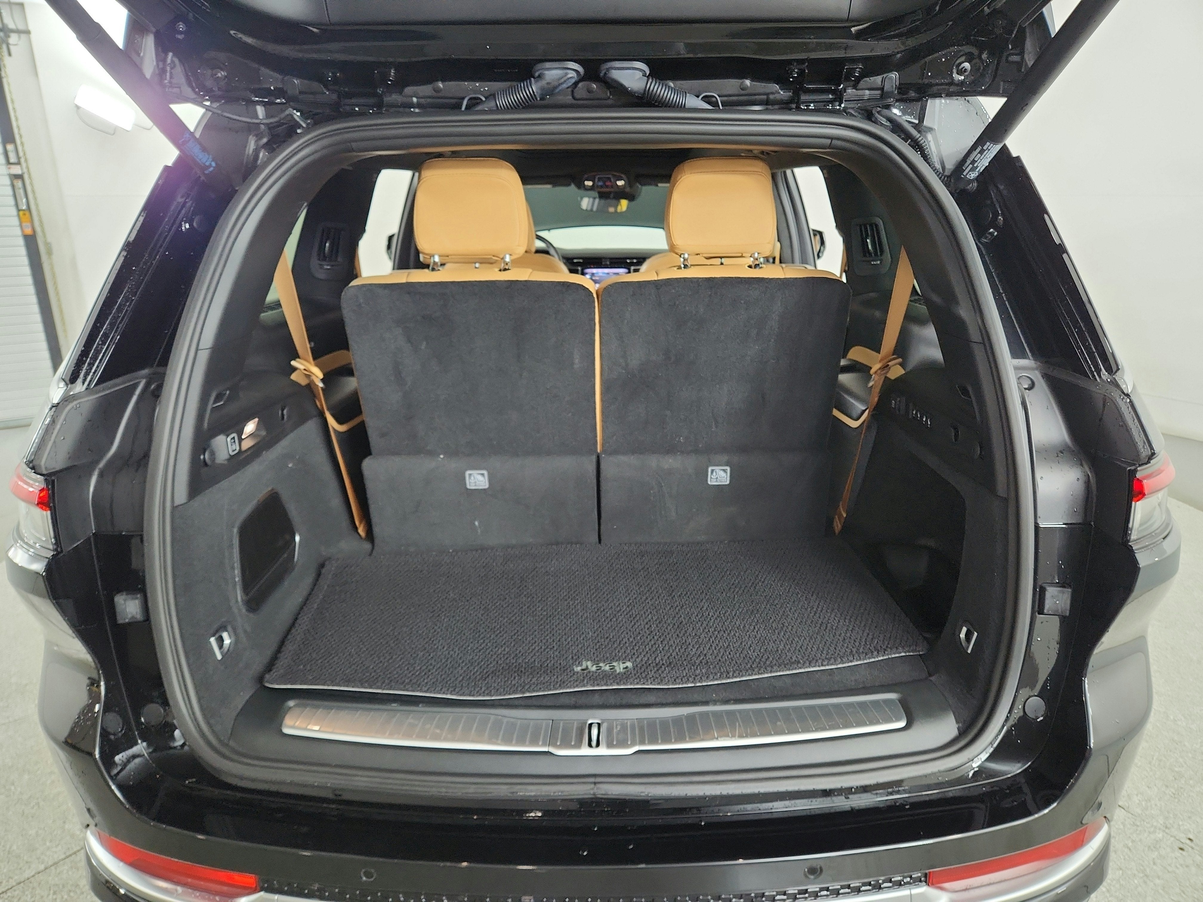 2025 Jeep Grand Cherokee L Summit Reserve 4x4