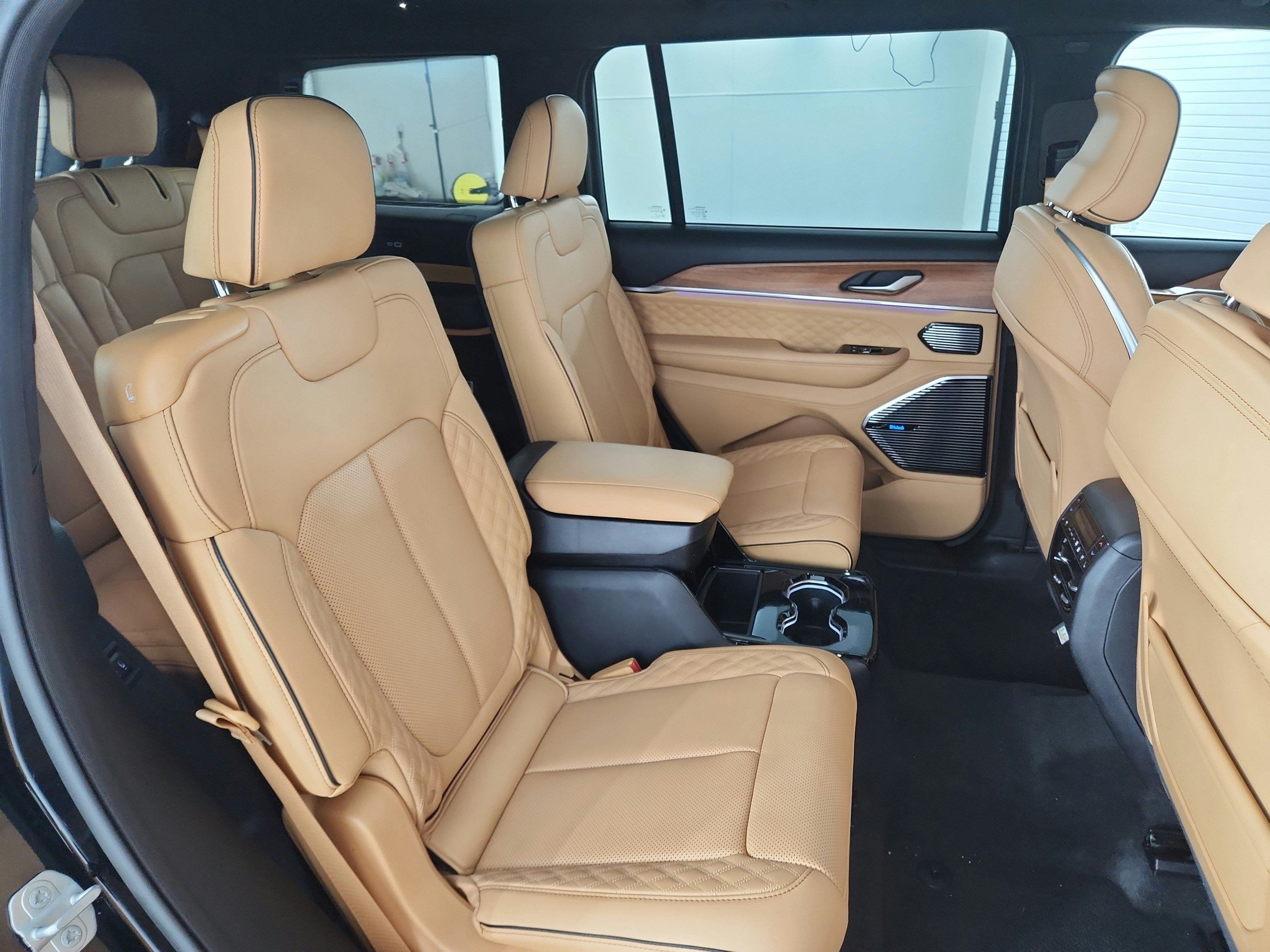 2025 Jeep Grand Cherokee L Summit Reserve 4x4