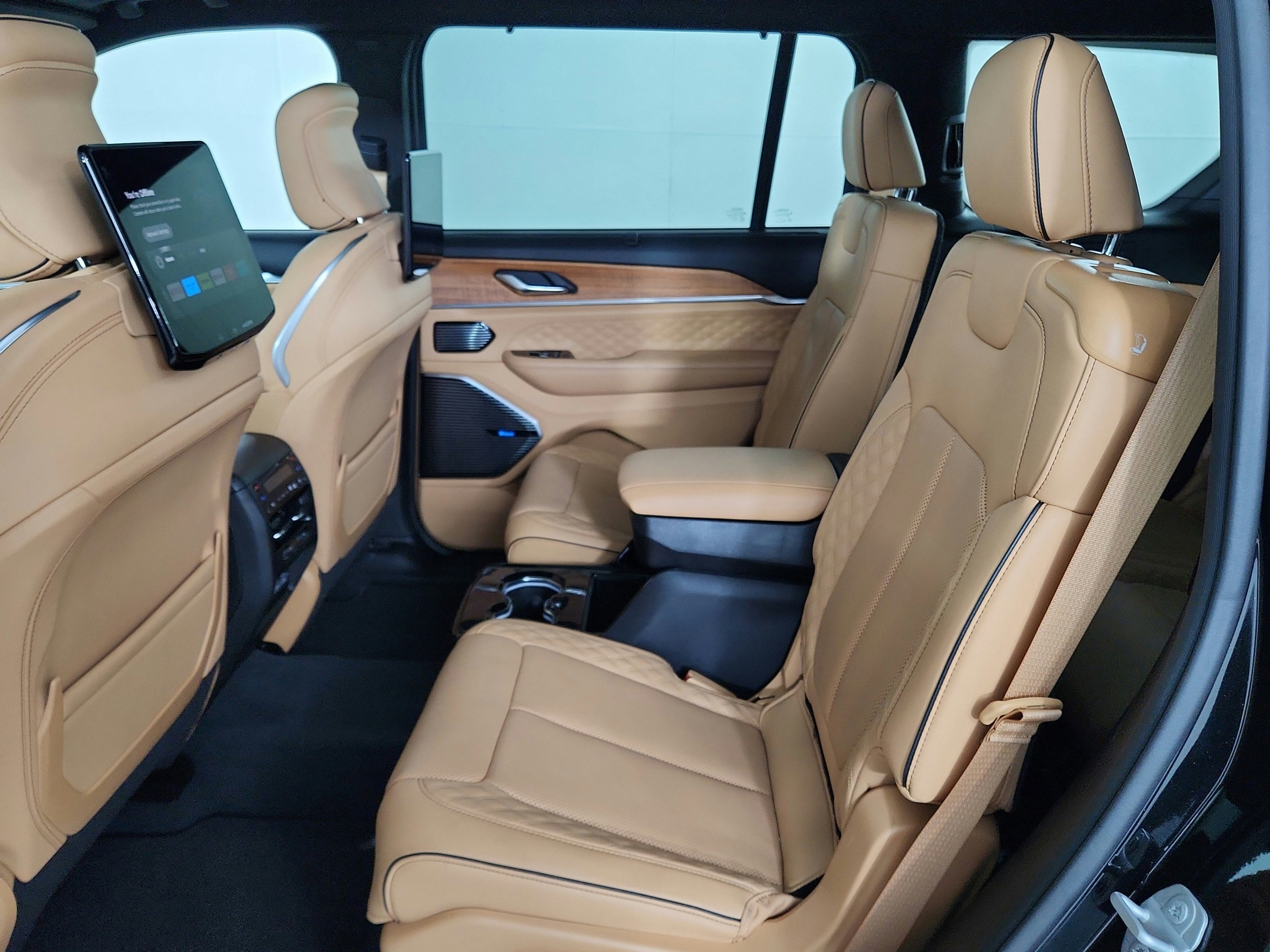 2023 Jeep Grand Cherokee L Summit Reserve