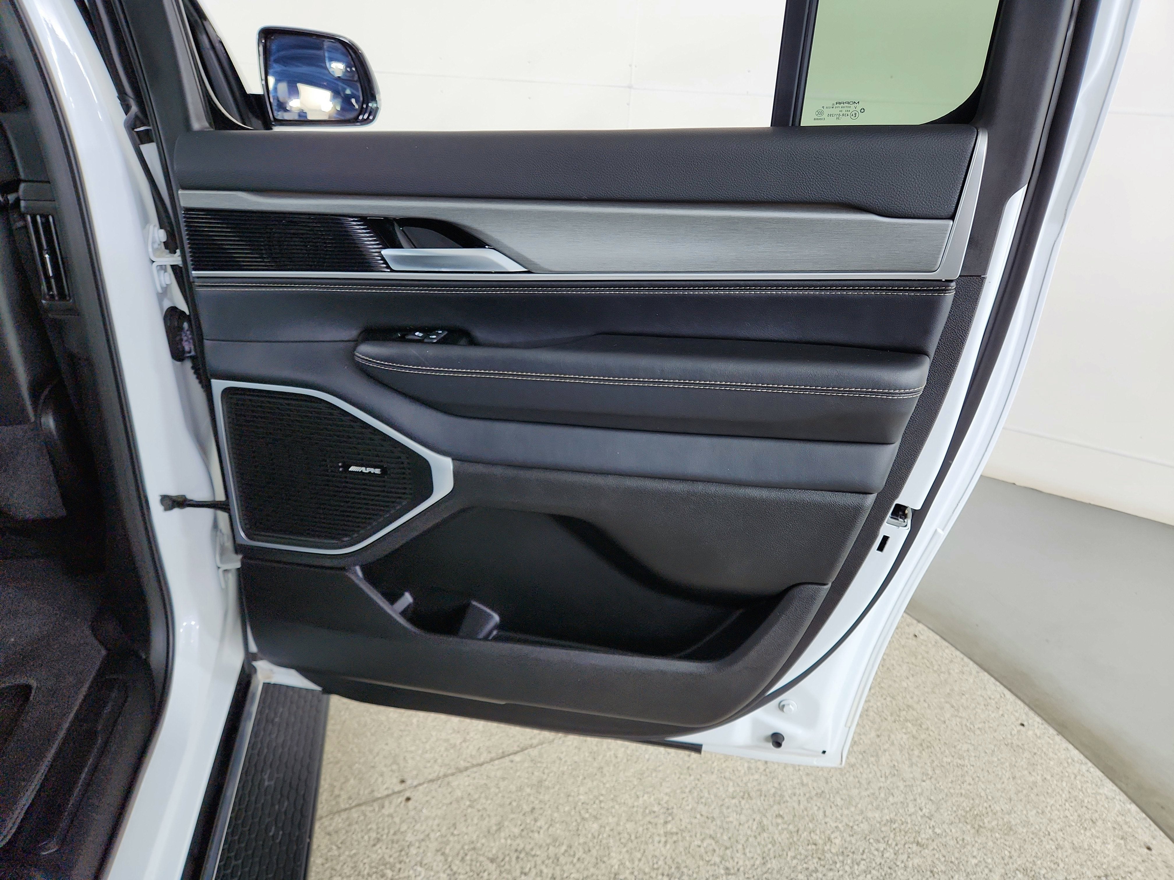 2025 Jeep Wagoneer L Series II