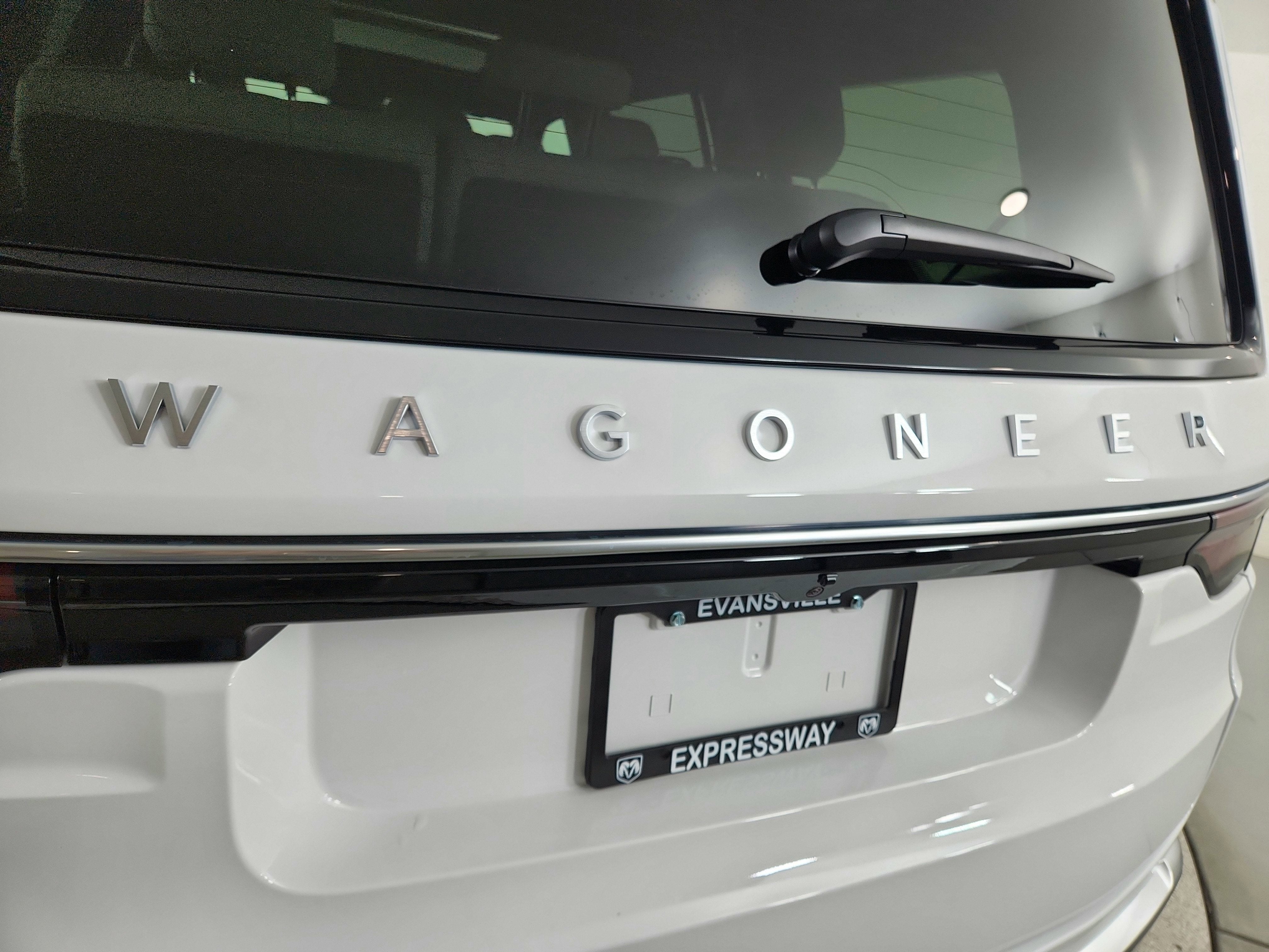 2025 Jeep Wagoneer BASE