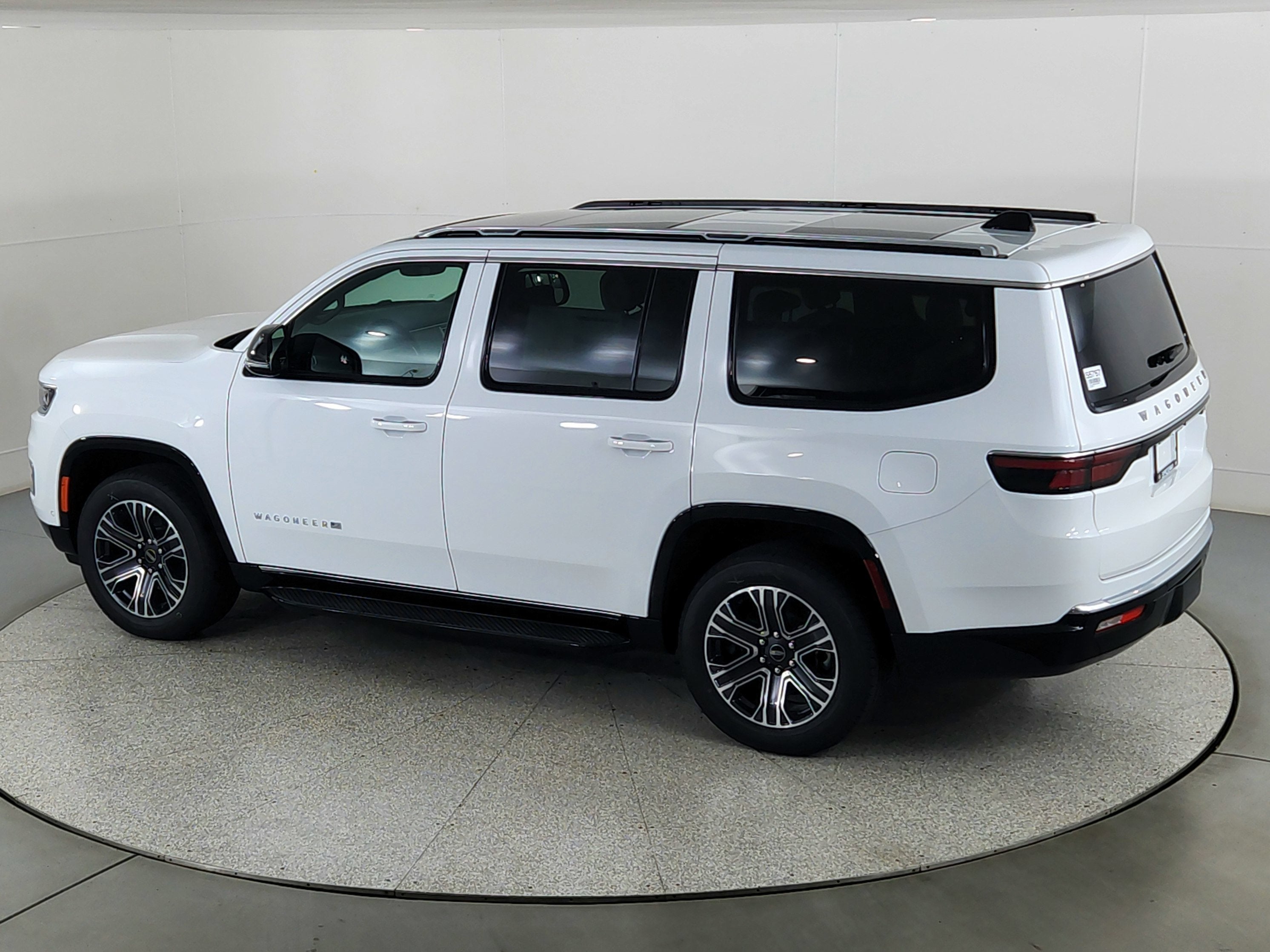 2025 Jeep Wagoneer BASE