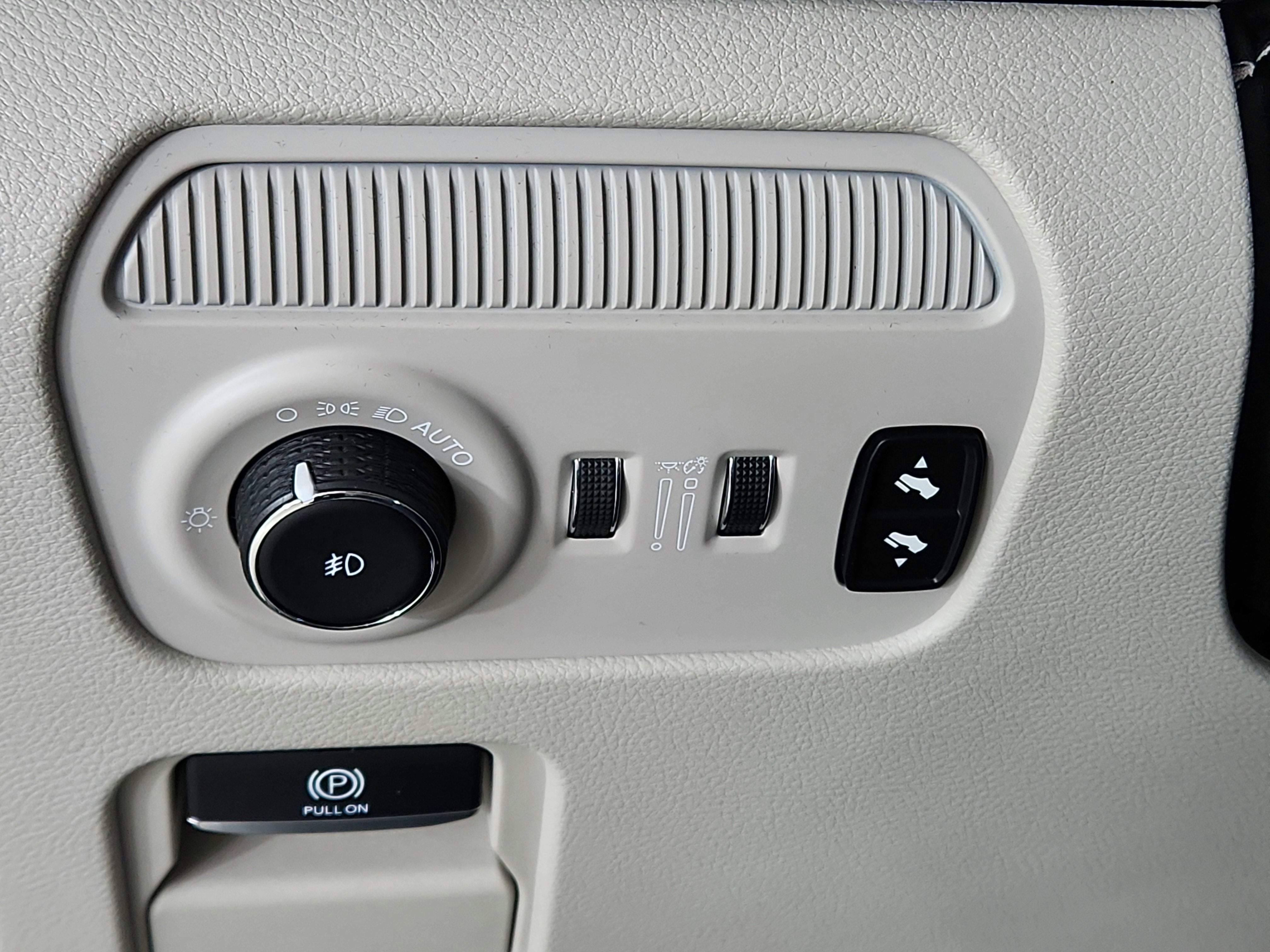 2022 Jeep Grand Wagoneer Series I