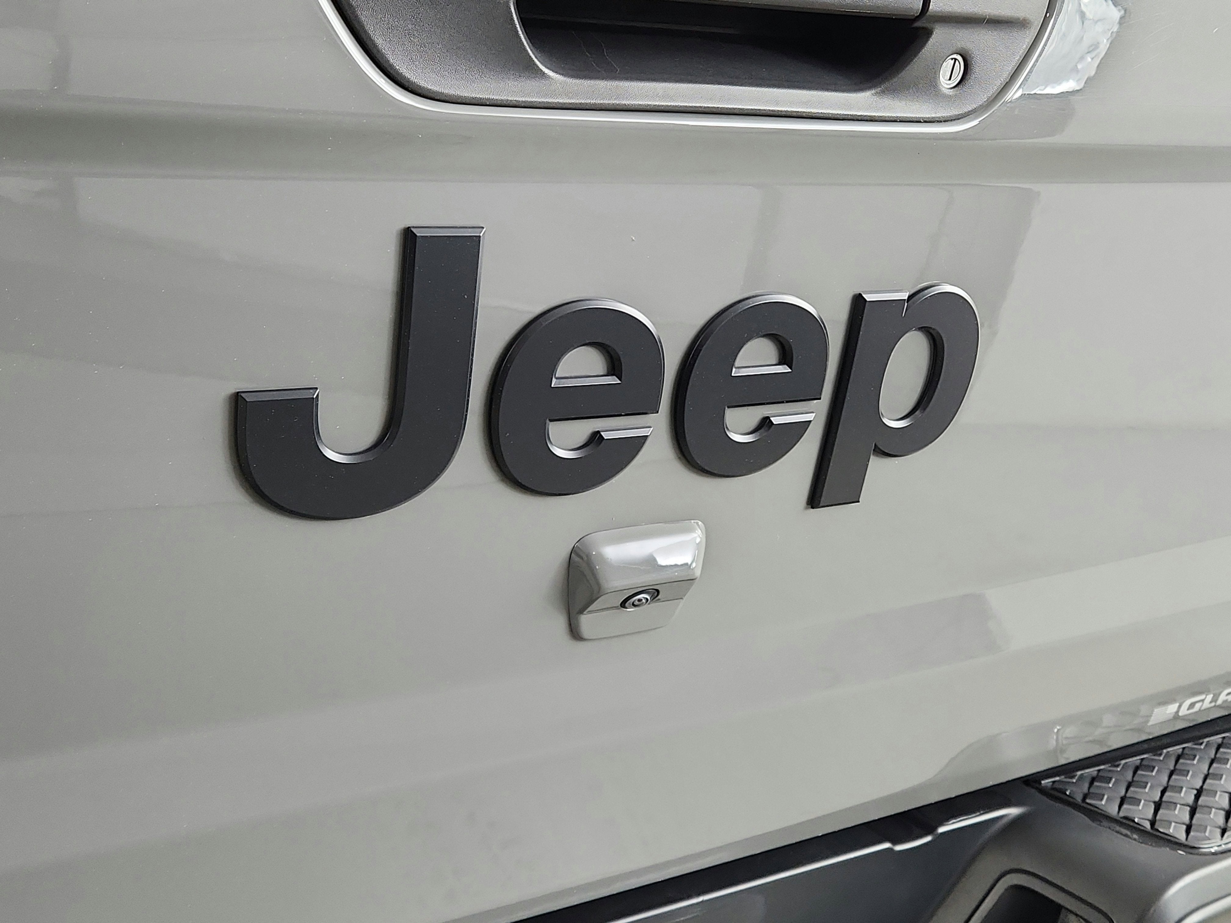 2022 Jeep Gladiator Sport S