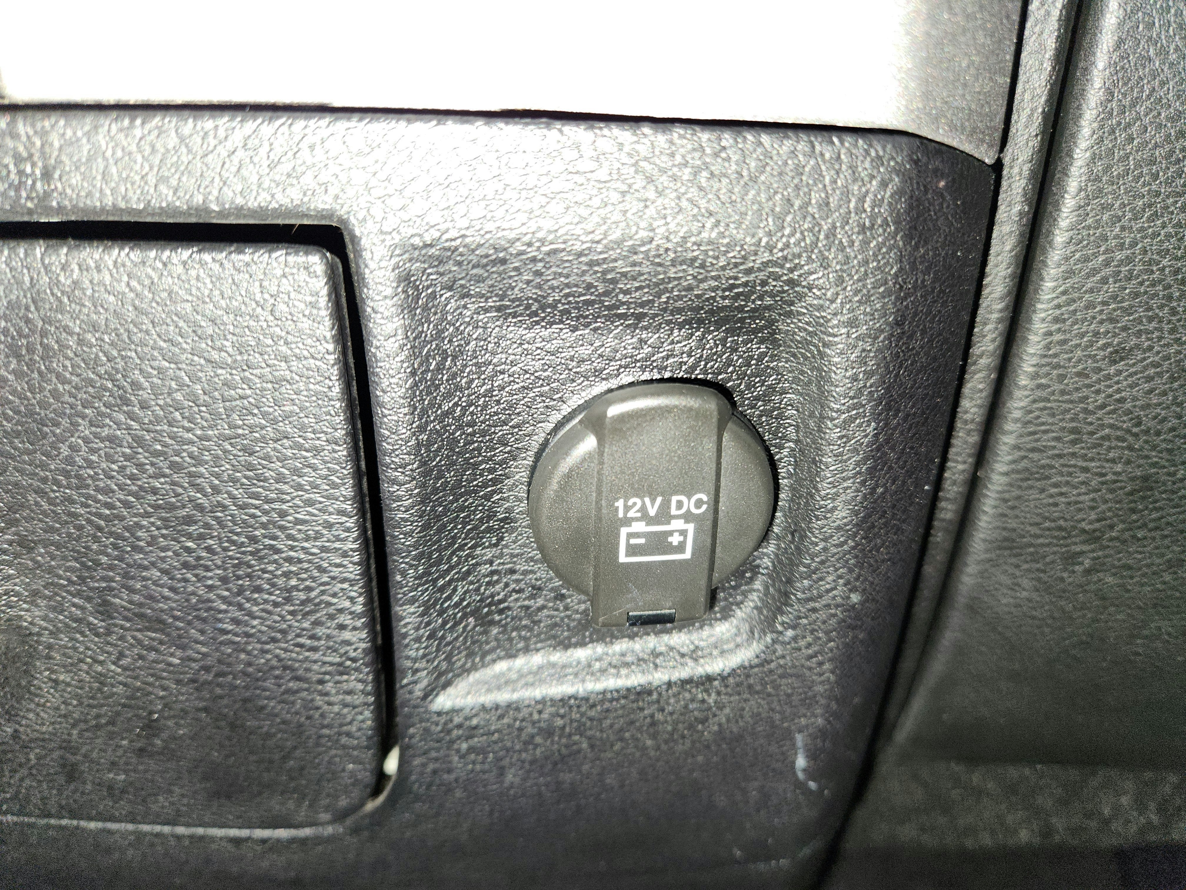 2016 RAM Ram 1500 2WD Quad Cab 140.5" Express