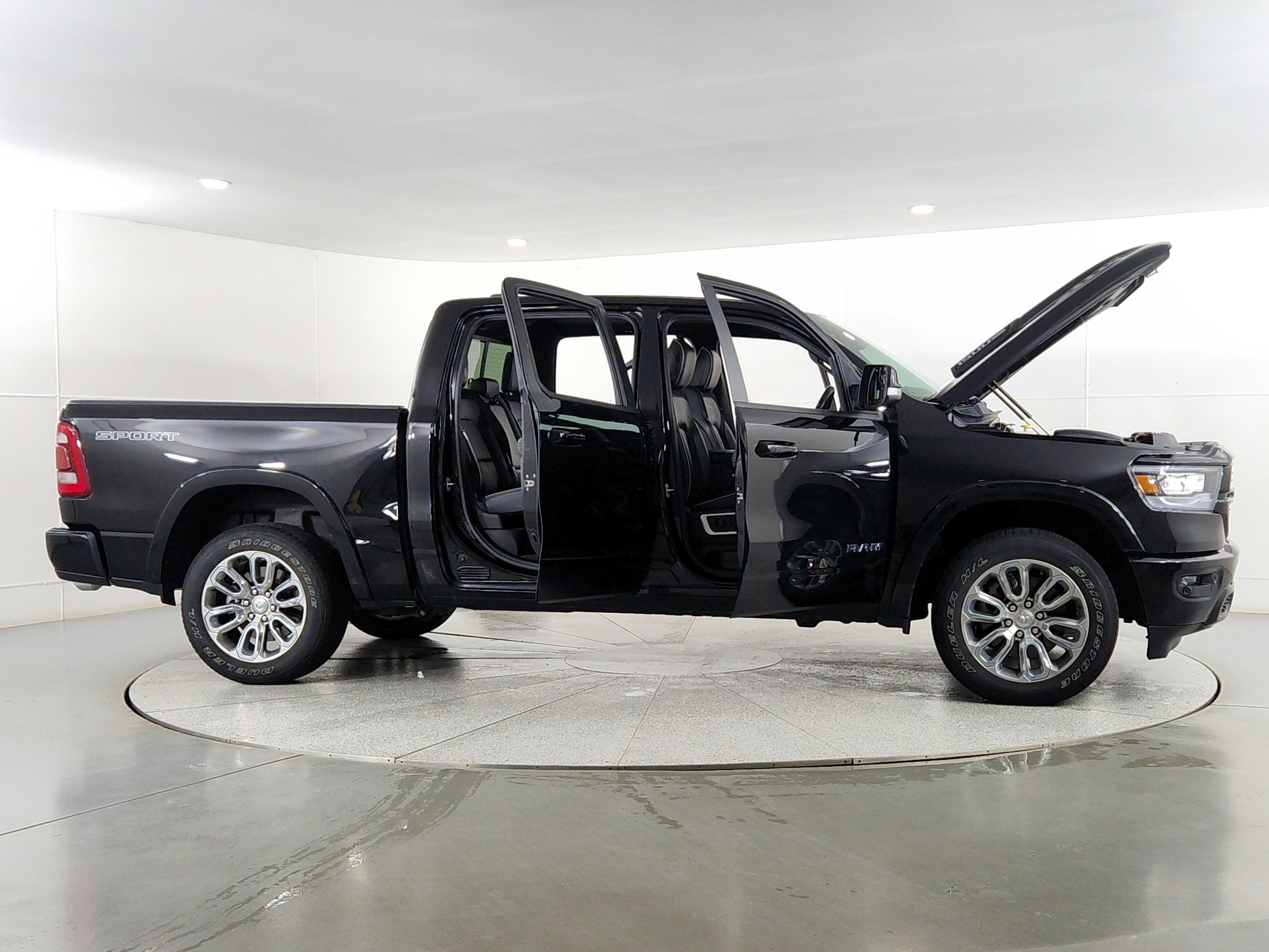 2022 RAM 1500 Laramie