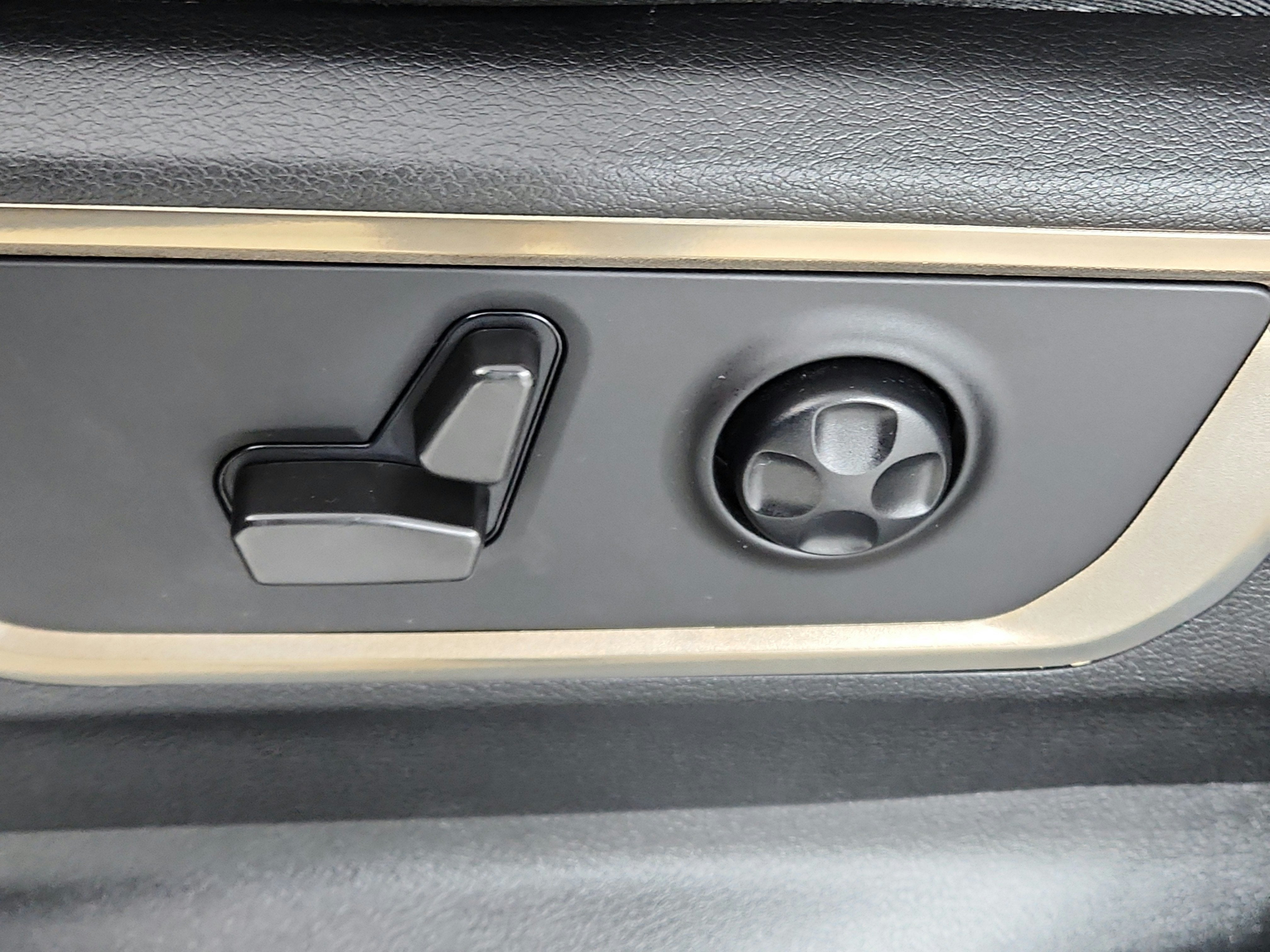 2022 RAM Ram 1500 Longhorn 4x4 Crew Cab 5'7" Box