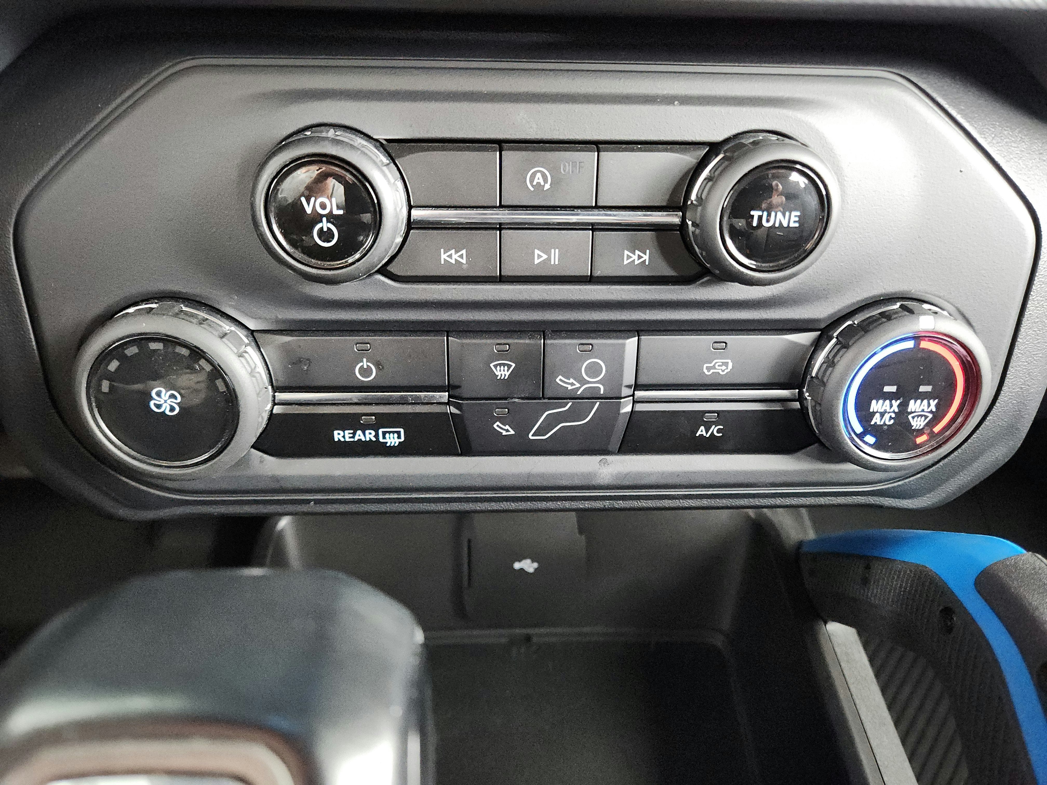 2023 Ford Bronco Black Diamond 4 Door Advanced 4x4