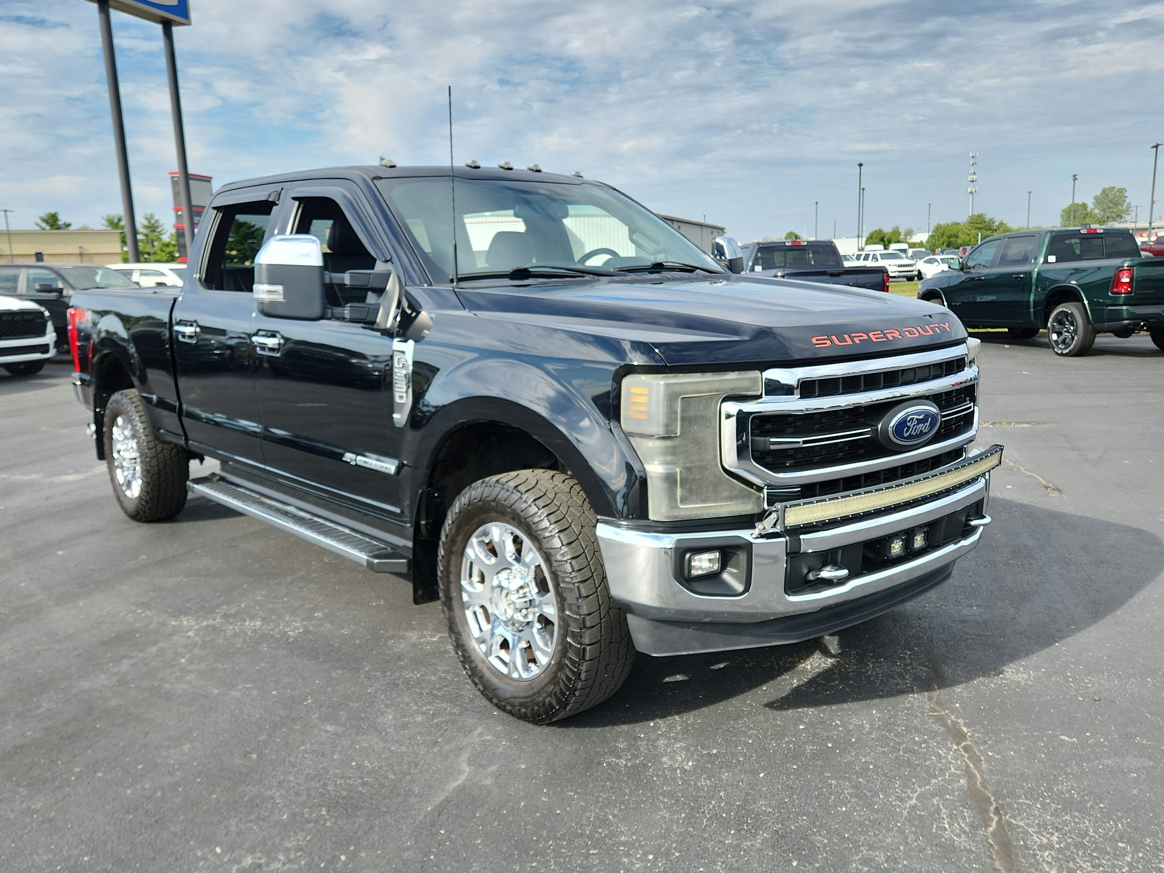 2022 Ford F-350 LARIAT 4WD Crew Cab 6.75' Box