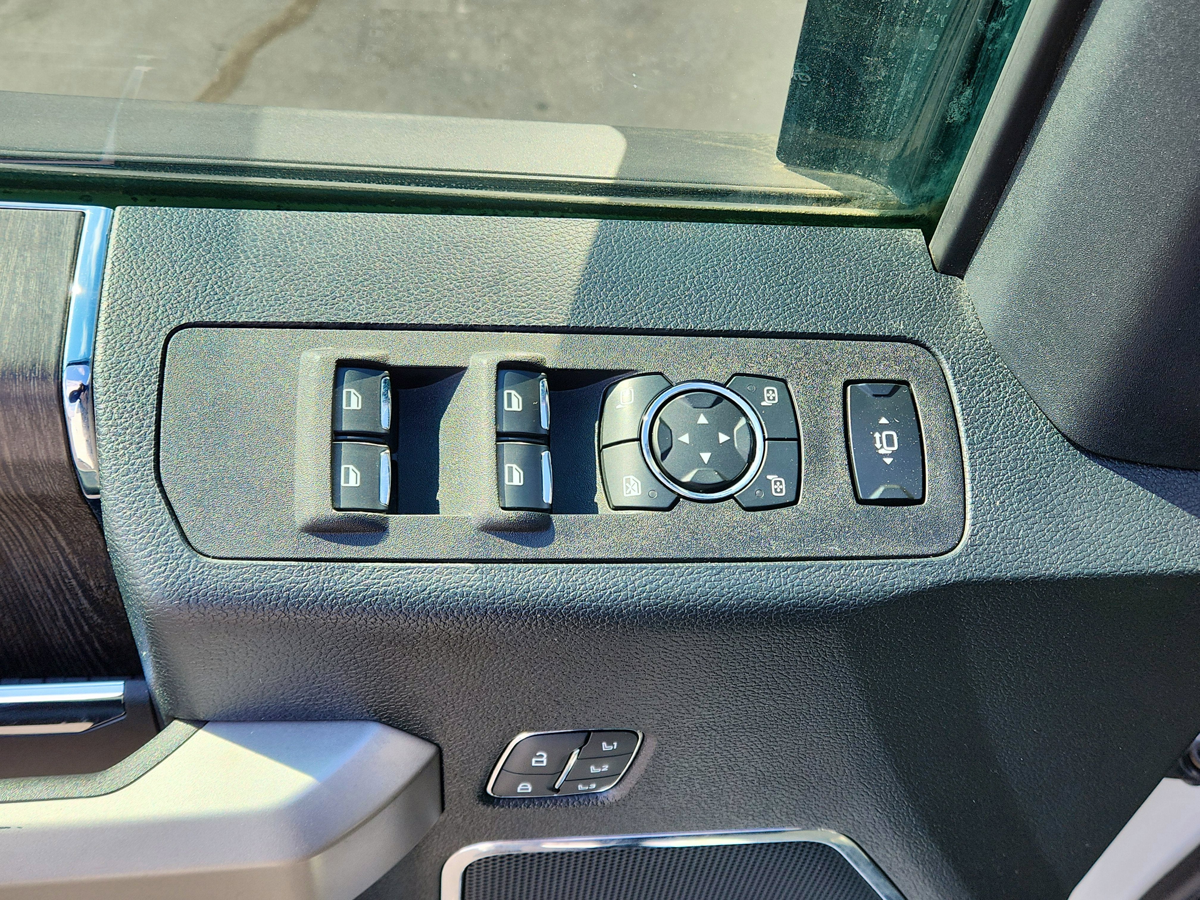 2020 Ford F-350 LARIAT