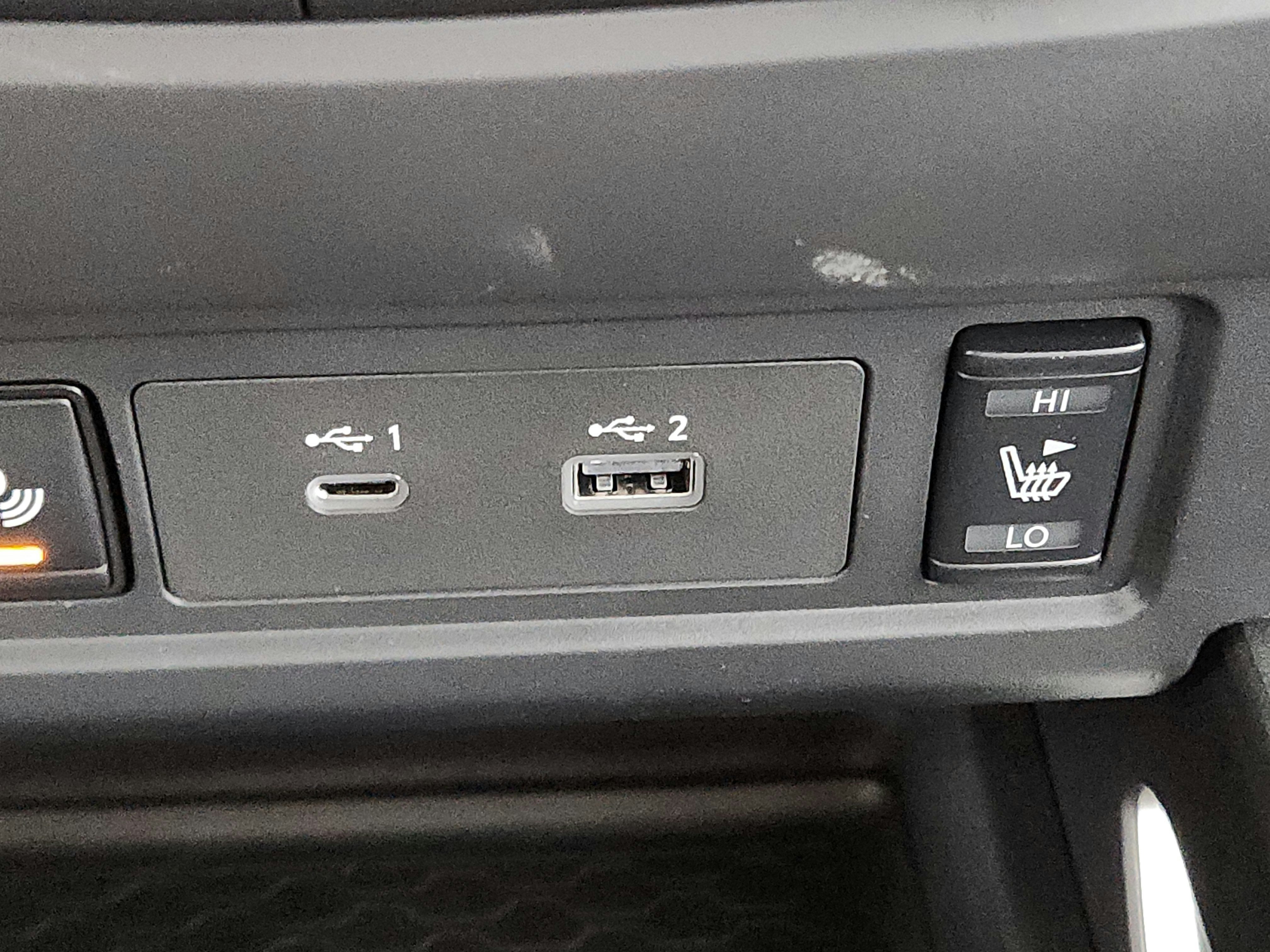 2025 Nissan Frontier SL