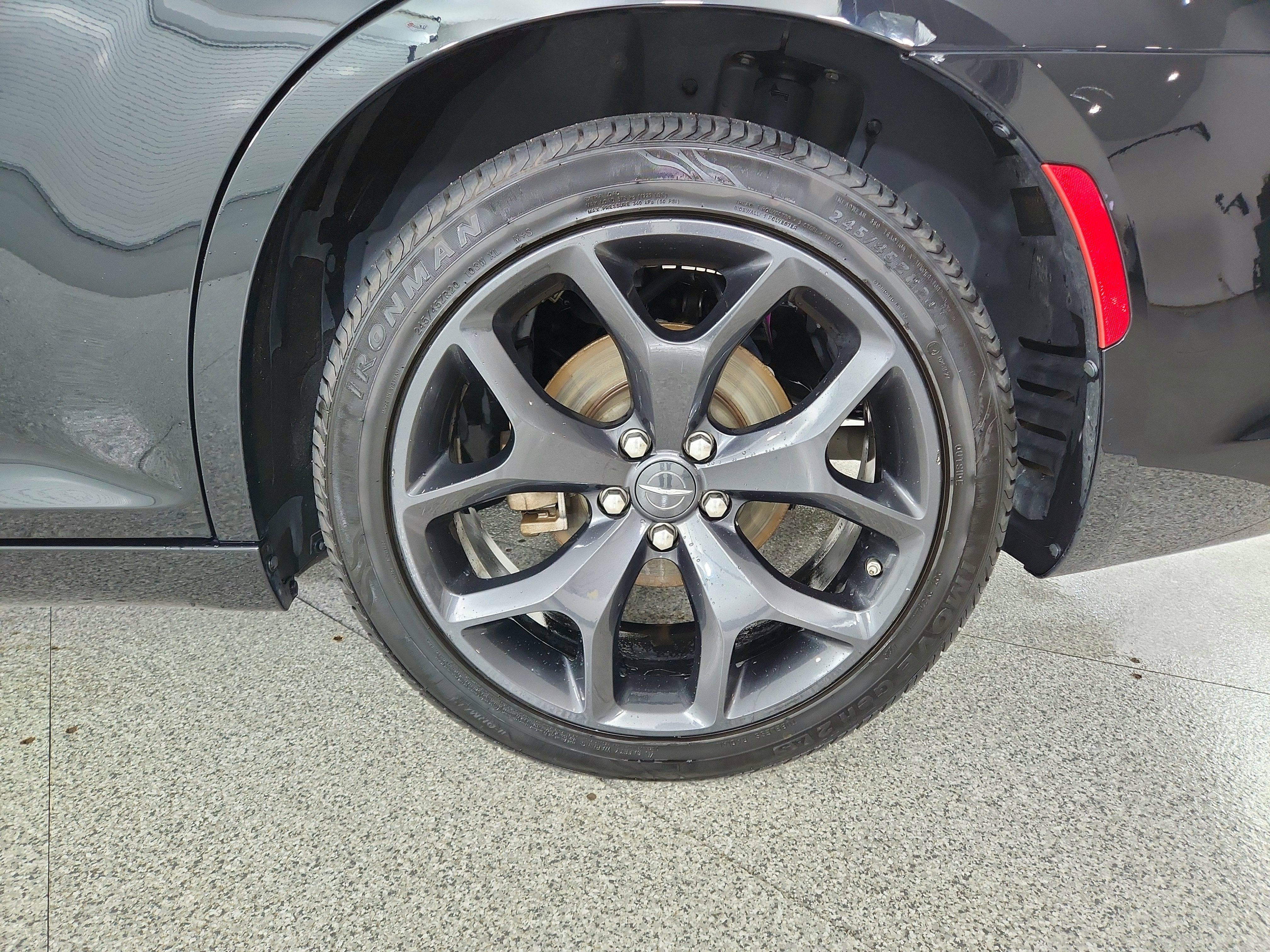 2023 Chrysler 300 300S