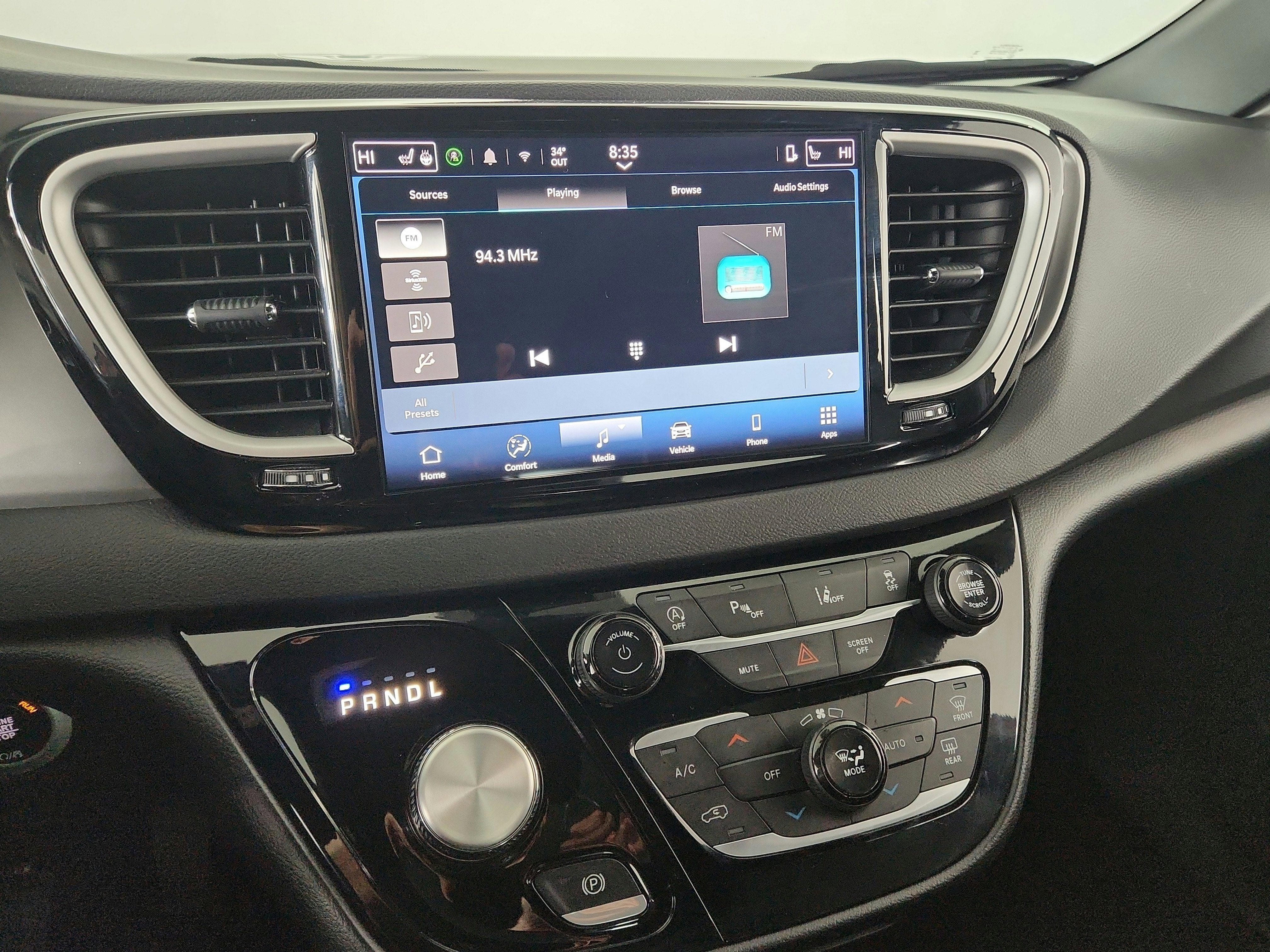 2025 Chrysler Pacifica Select