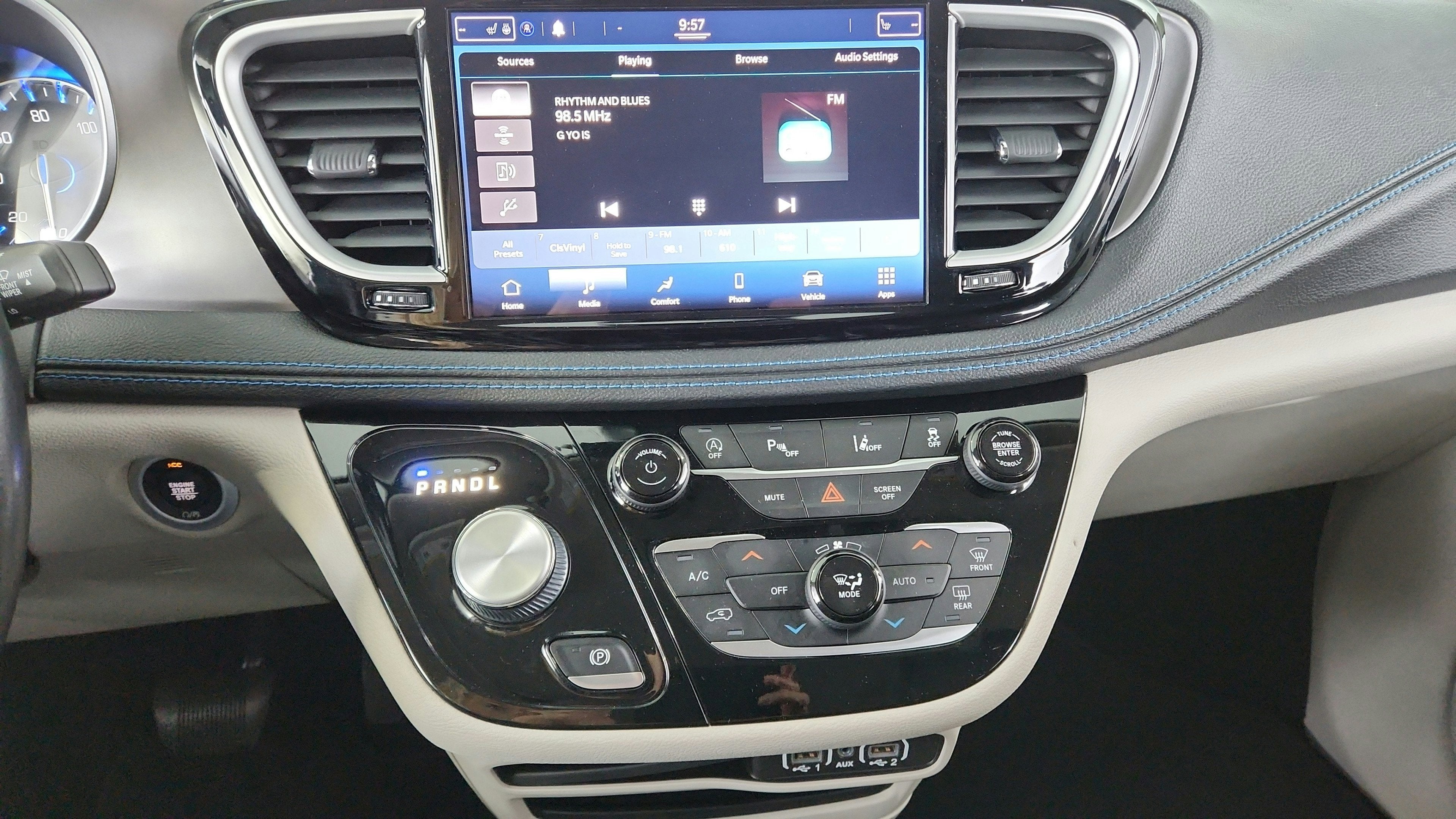 2021 Chrysler Pacifica Touring L