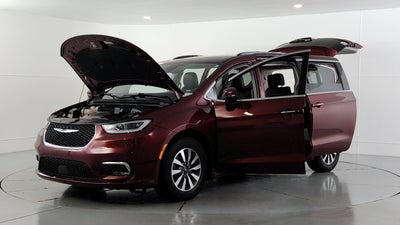 2021 Chrysler Pacifica Touring L
