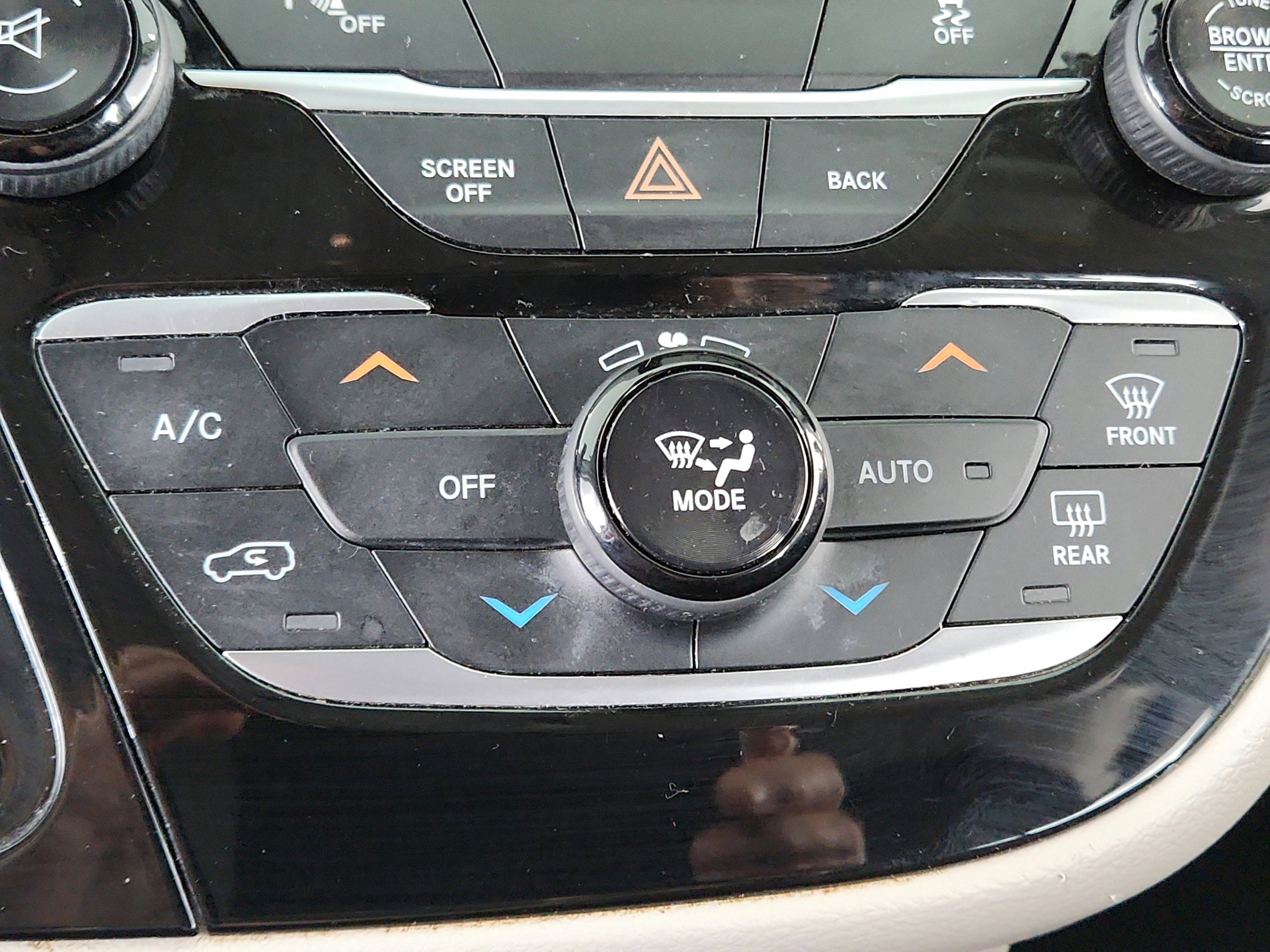 2017 Chrysler Pacifica Touring-L