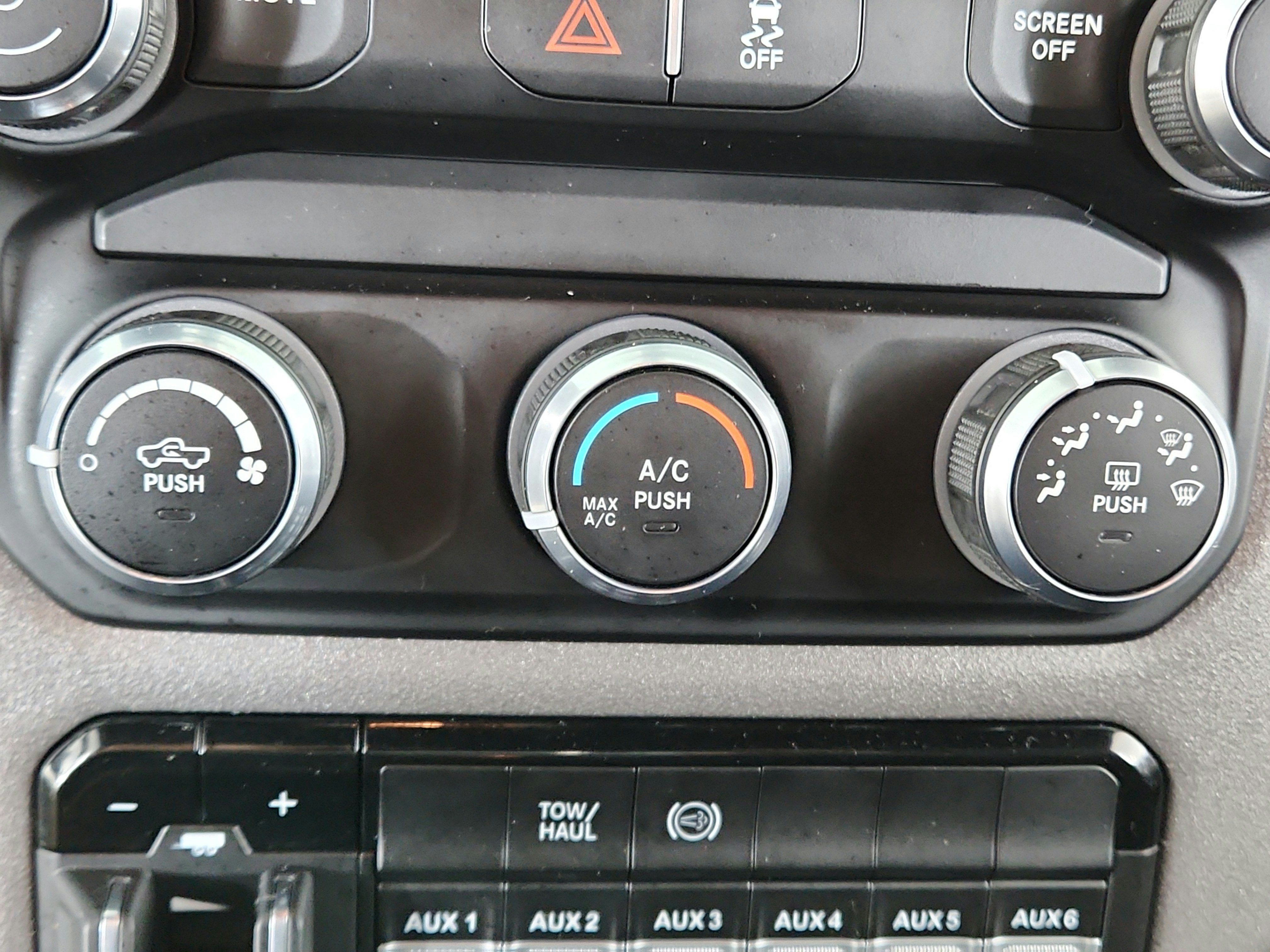 2022 RAM Ram 2500 Tradesman 4x4 Crew Cab 6'4" Box