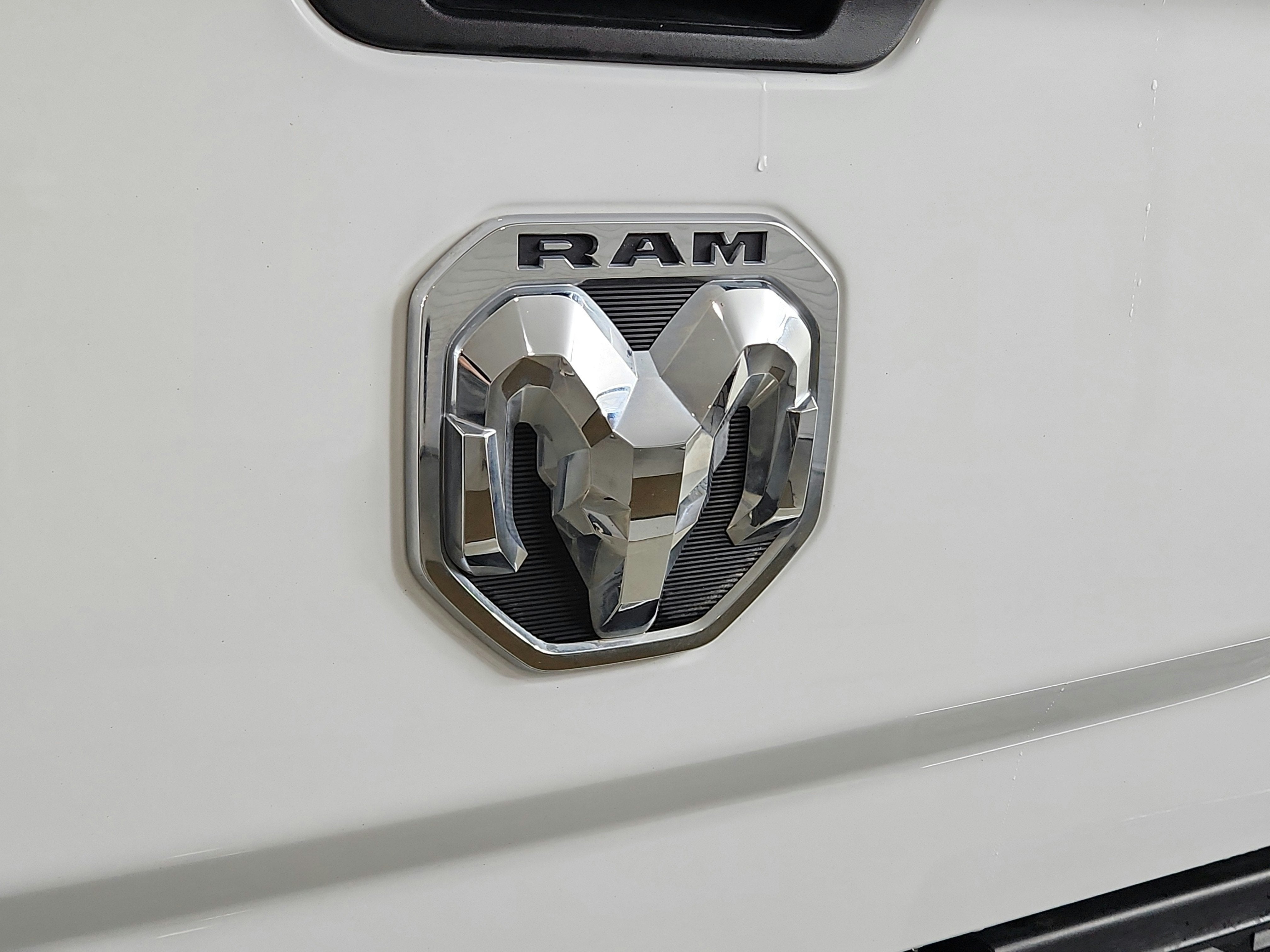 2022 RAM Ram 2500 Tradesman 4x4 Crew Cab 6'4" Box