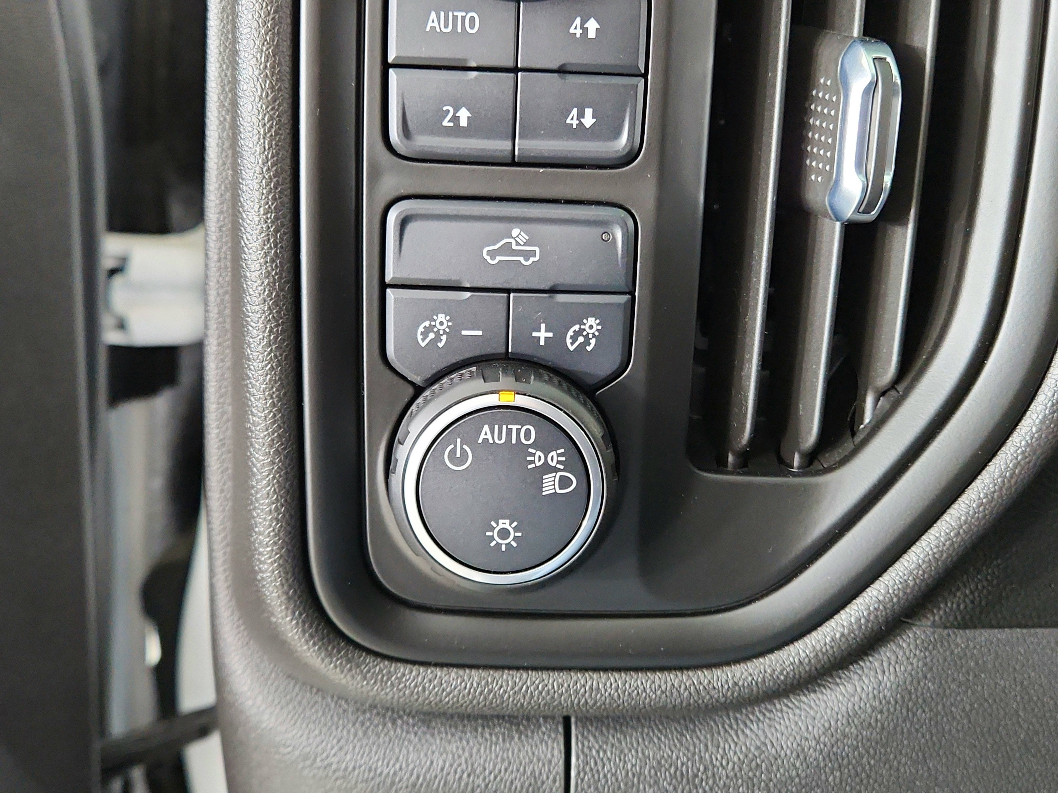 2021 Chevrolet Silverado 1500 Custom Trail Boss