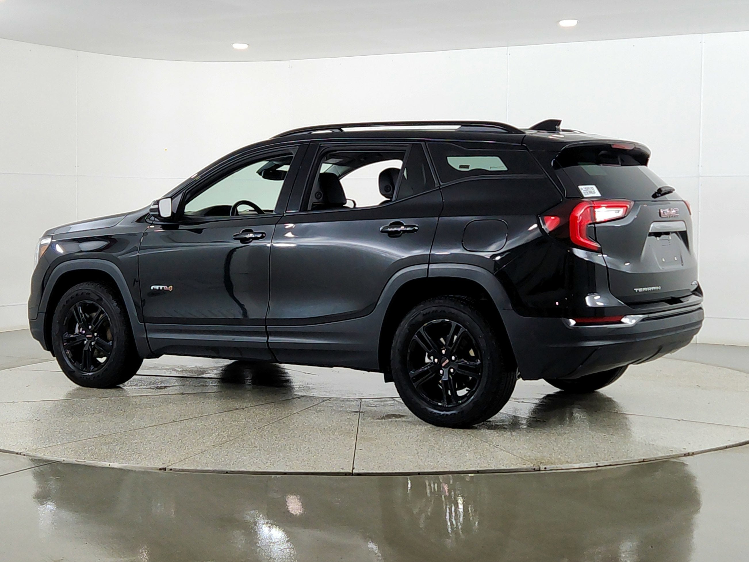 2023 GMC Terrain AT4
