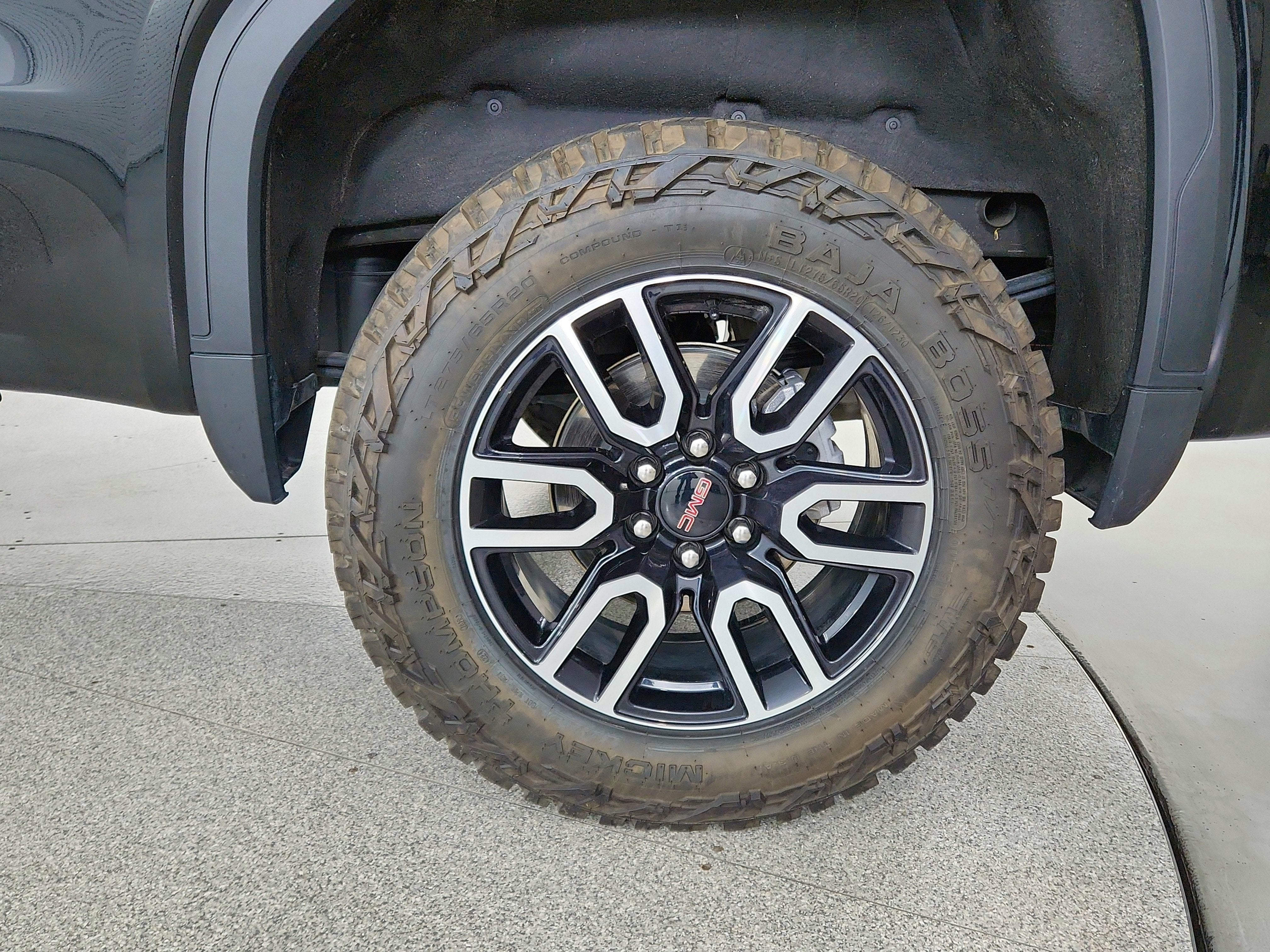 2025 GMC Sierra 1500 AT4