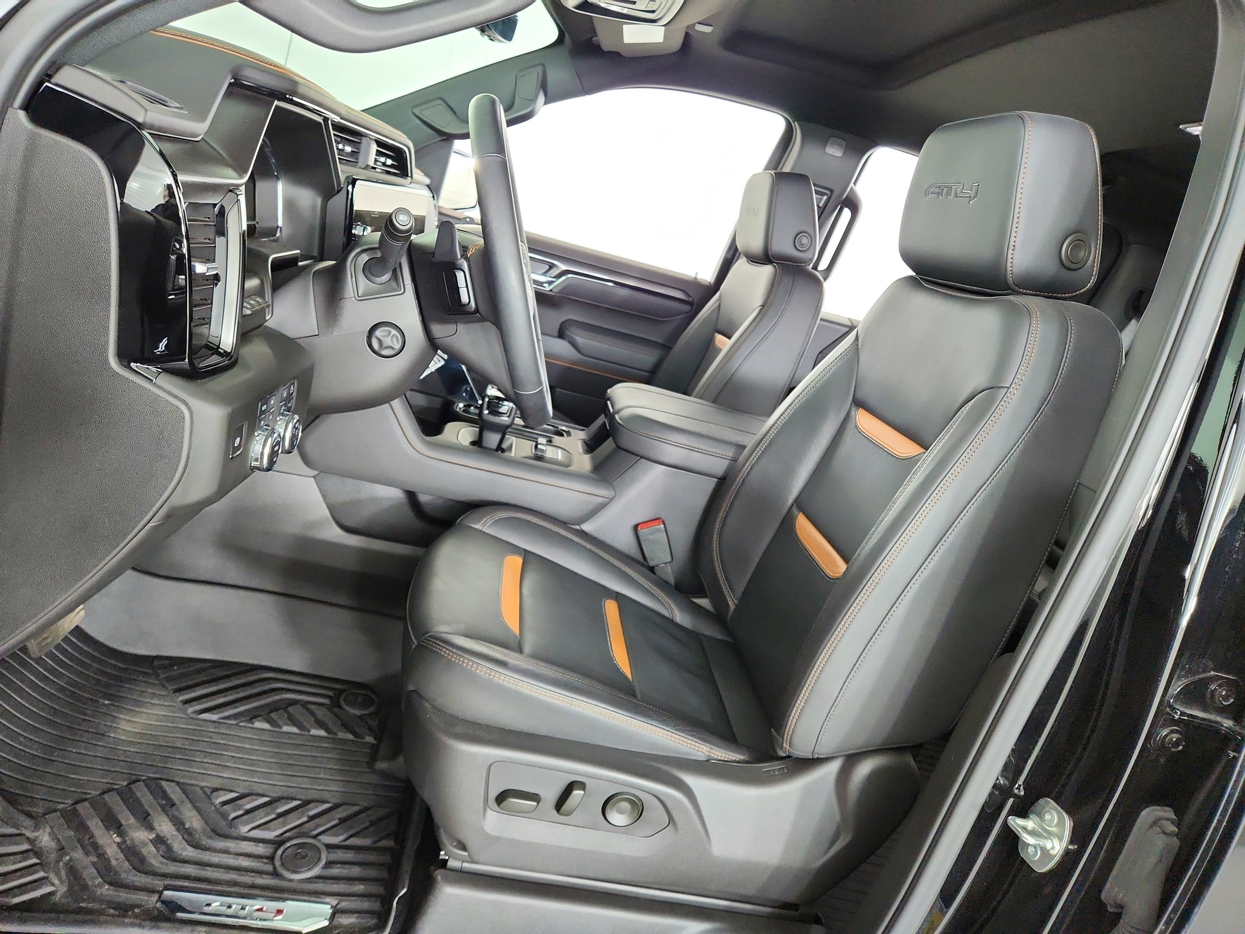 2025 GMC Sierra 1500 AT4