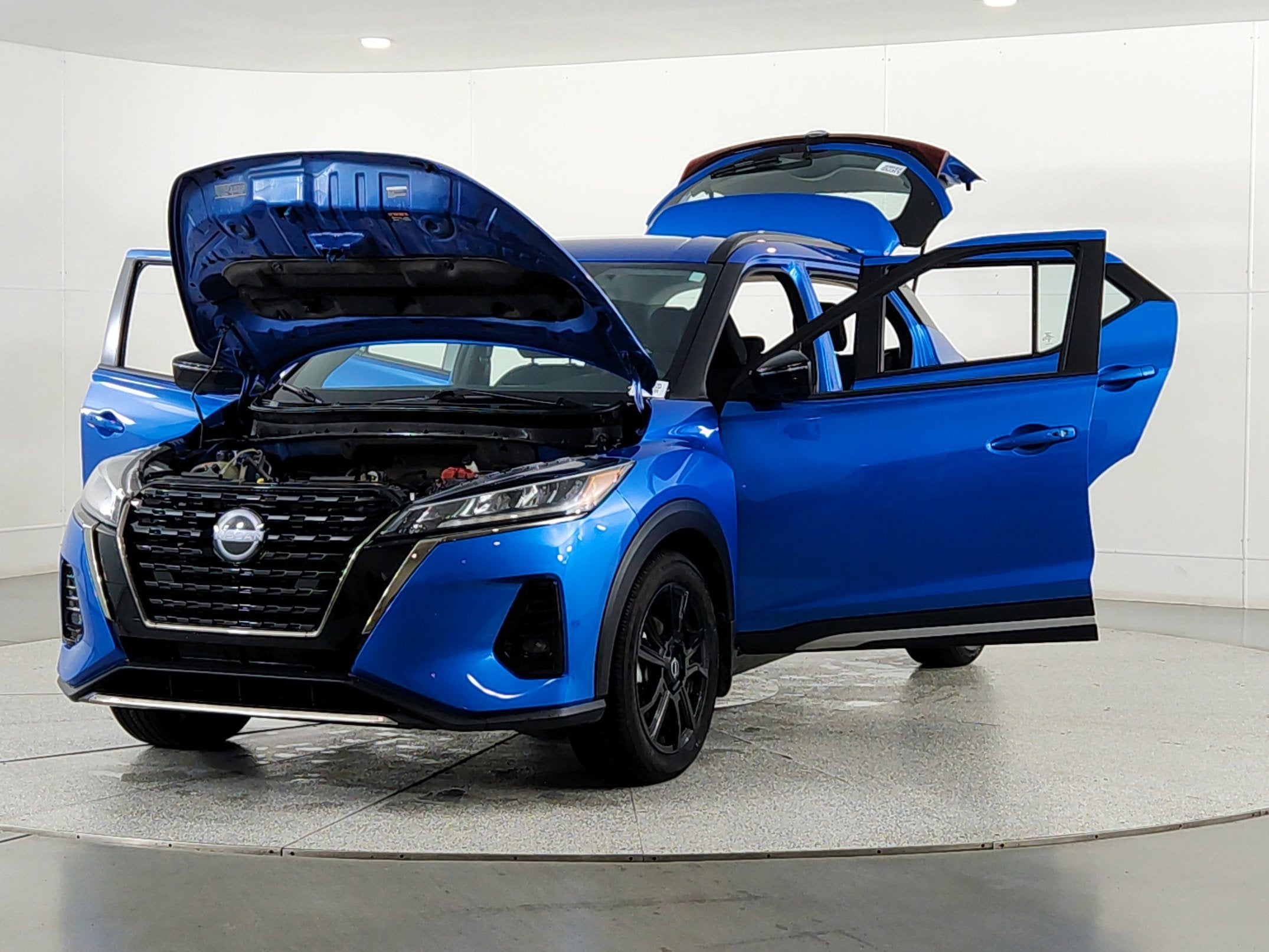 2024 Nissan Kicks SR